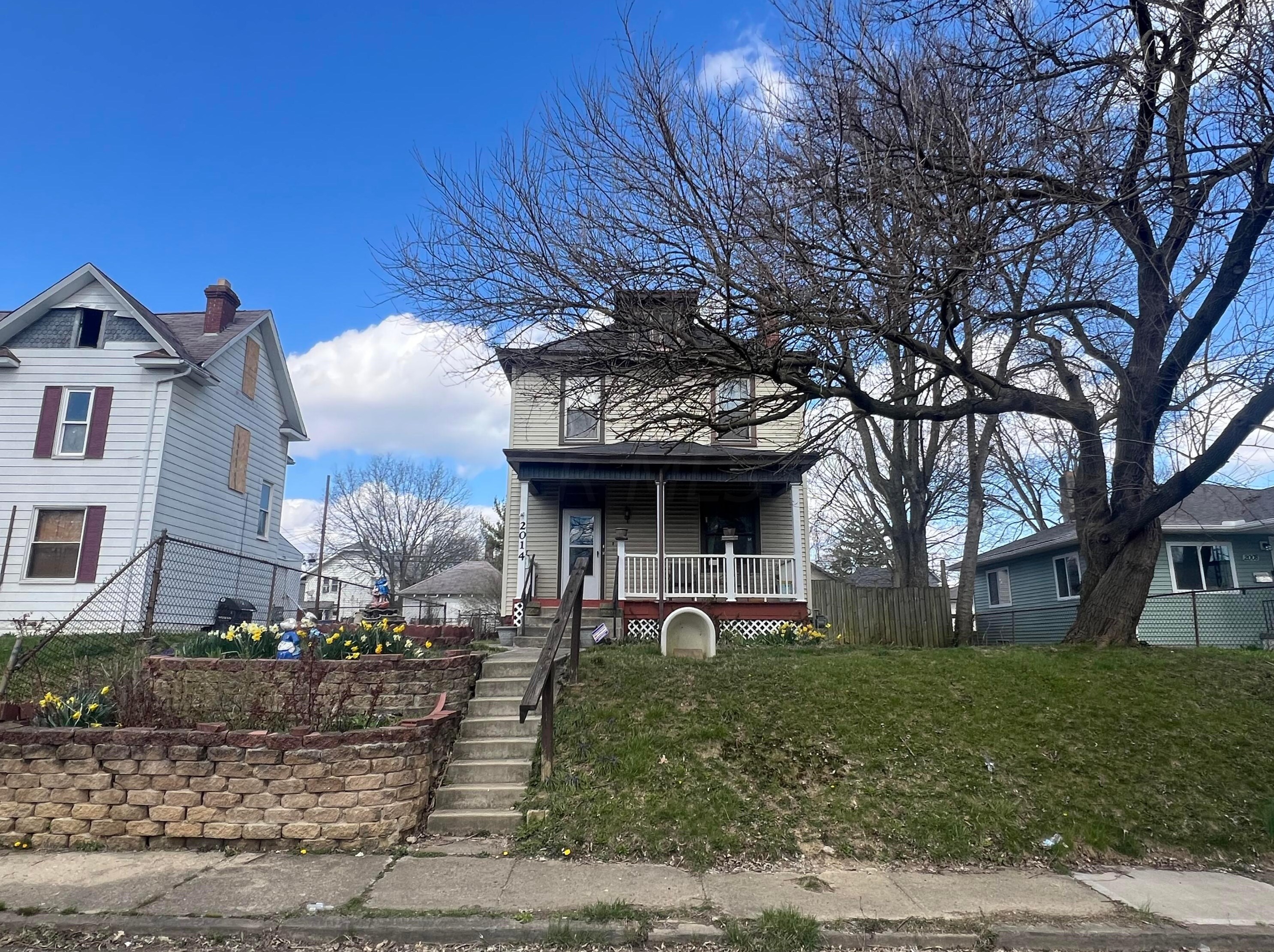 2014 Floral Ave, Columbus, OH 43223-1106