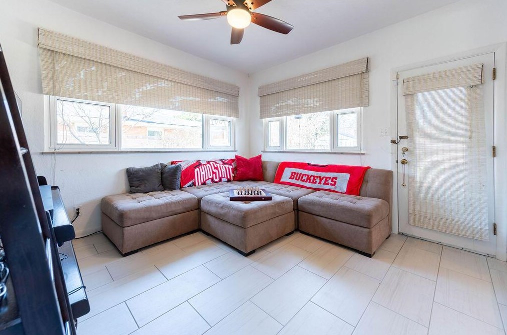 2746 Castlewood Rd, Columbus OH 43209-3140 exterior