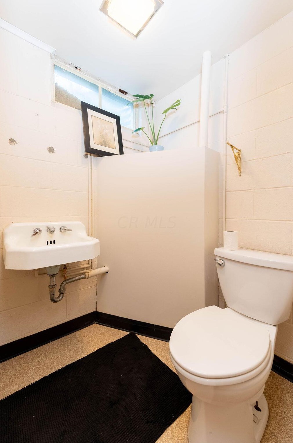 2746 Castlewood Rd, Columbus OH 43209-3140 exterior