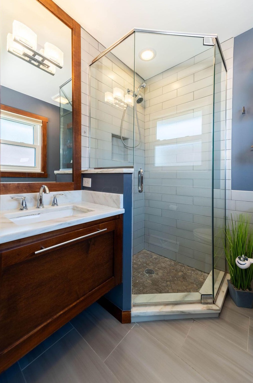 2746 Castlewood Rd, Columbus OH 43209-3140 exterior