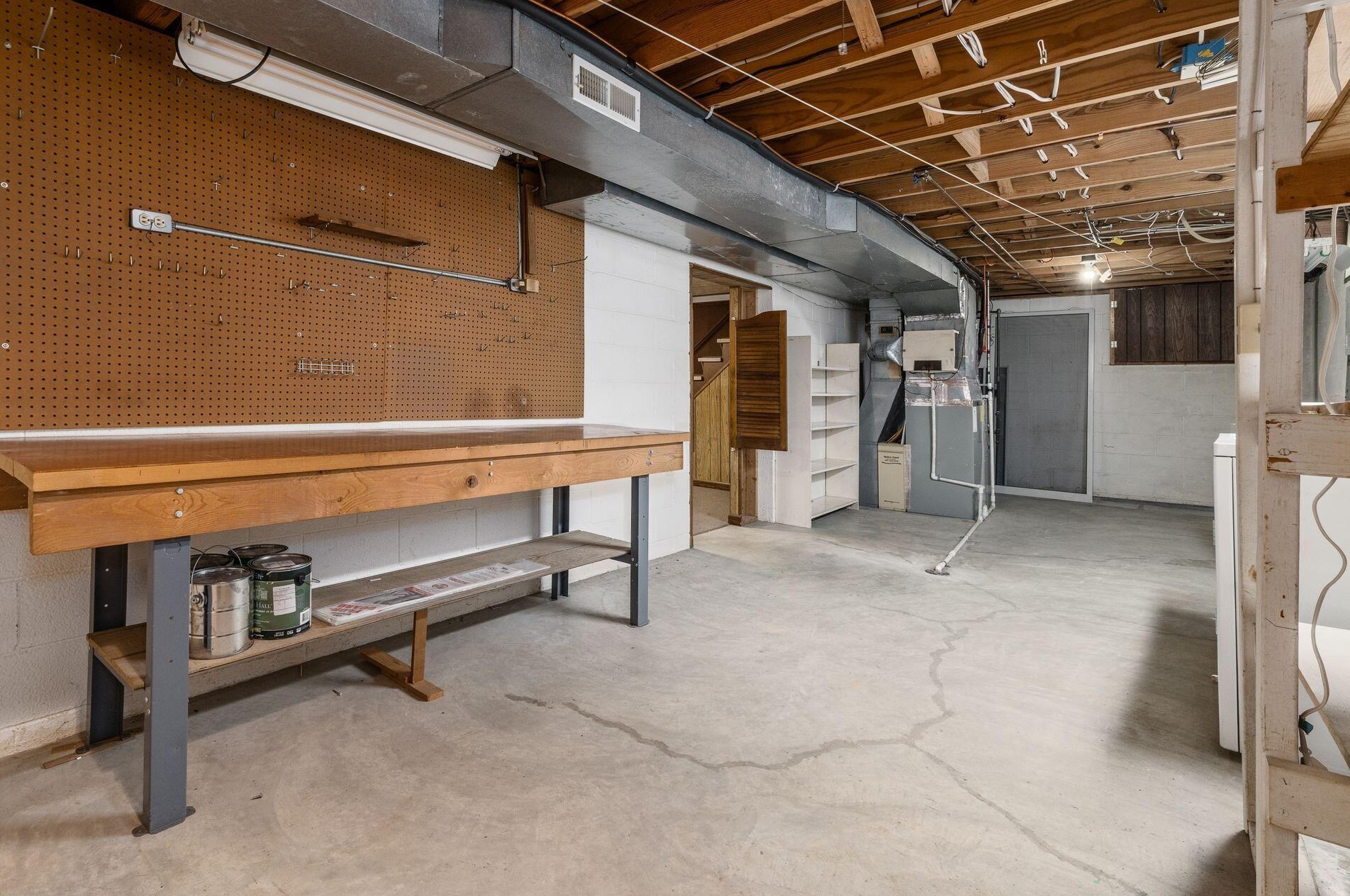 1806 Red Fern Dr, Columbus OH 43229-1425 exterior