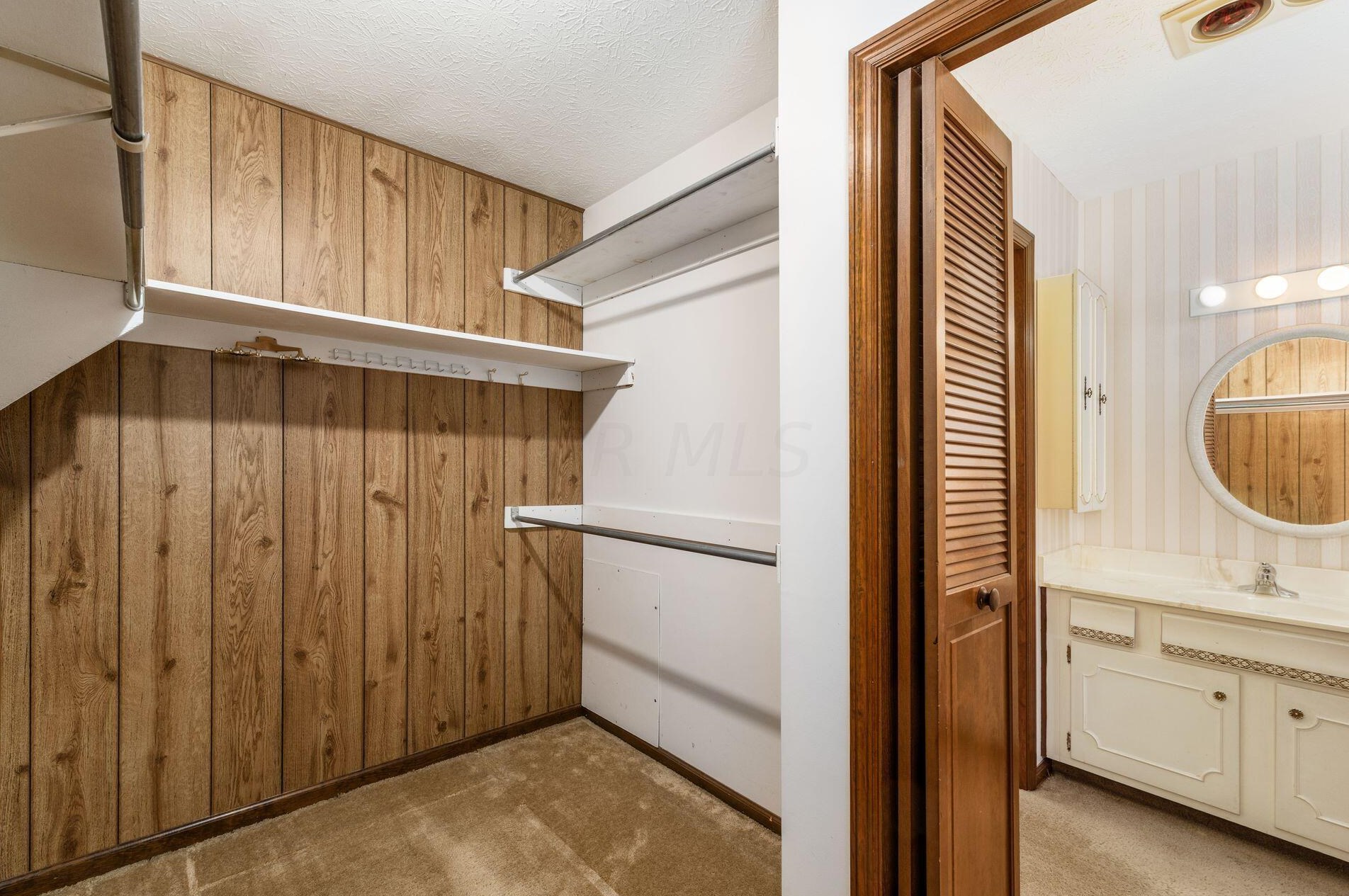 1806 Red Fern Dr, Columbus OH 43229-1425 exterior