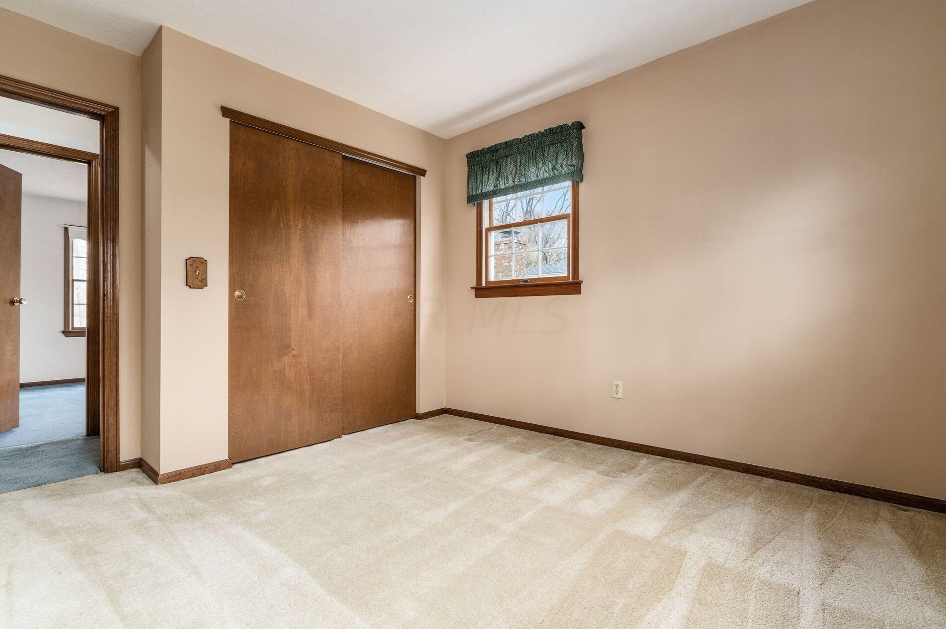 1806 Red Fern Dr, Columbus OH 43229-1425 exterior