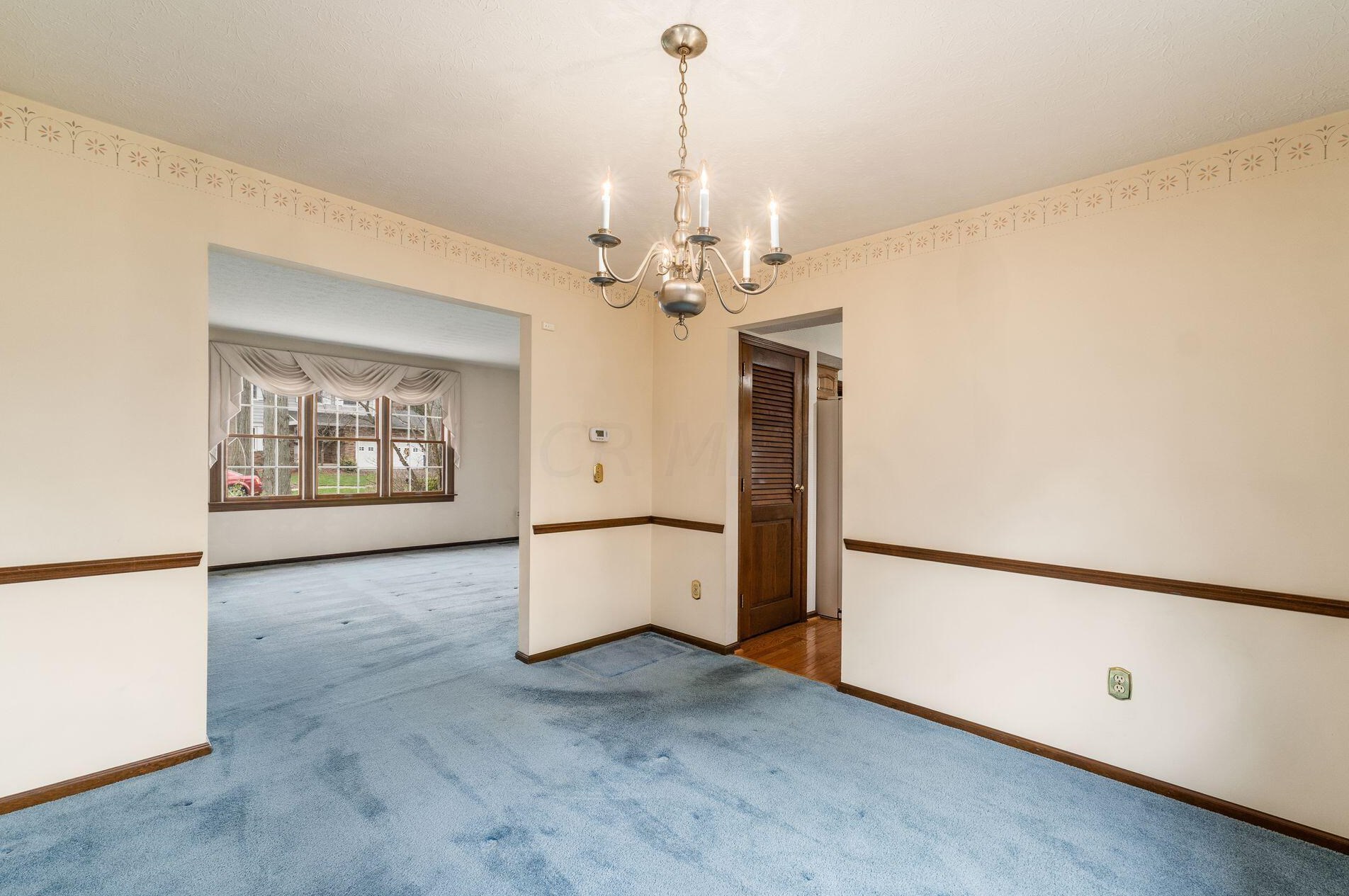 1806 Red Fern Dr, Columbus OH 43229-1425 exterior