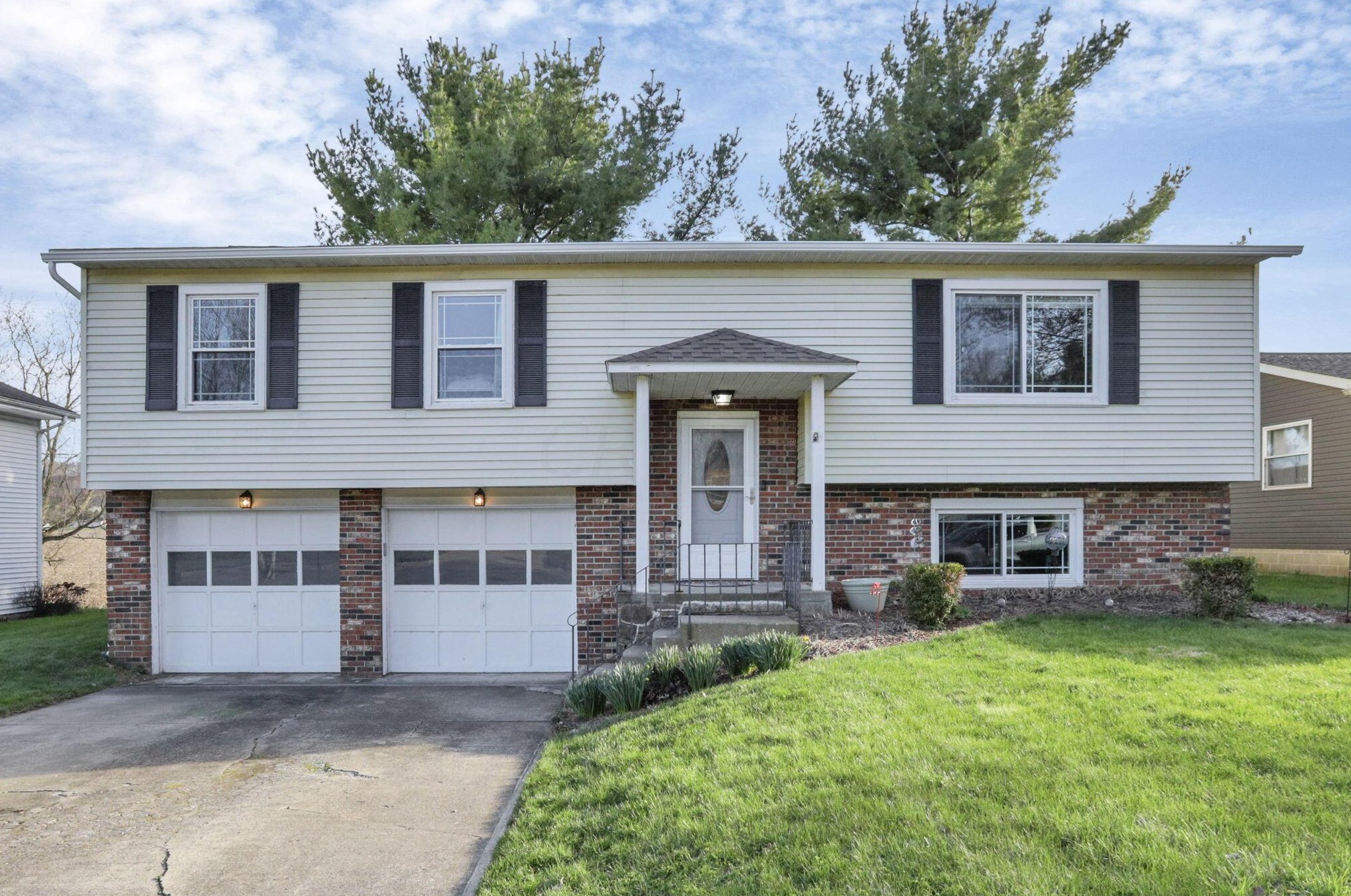 2514 Heidelberg Dr, Lancaster, OH 43130-9068