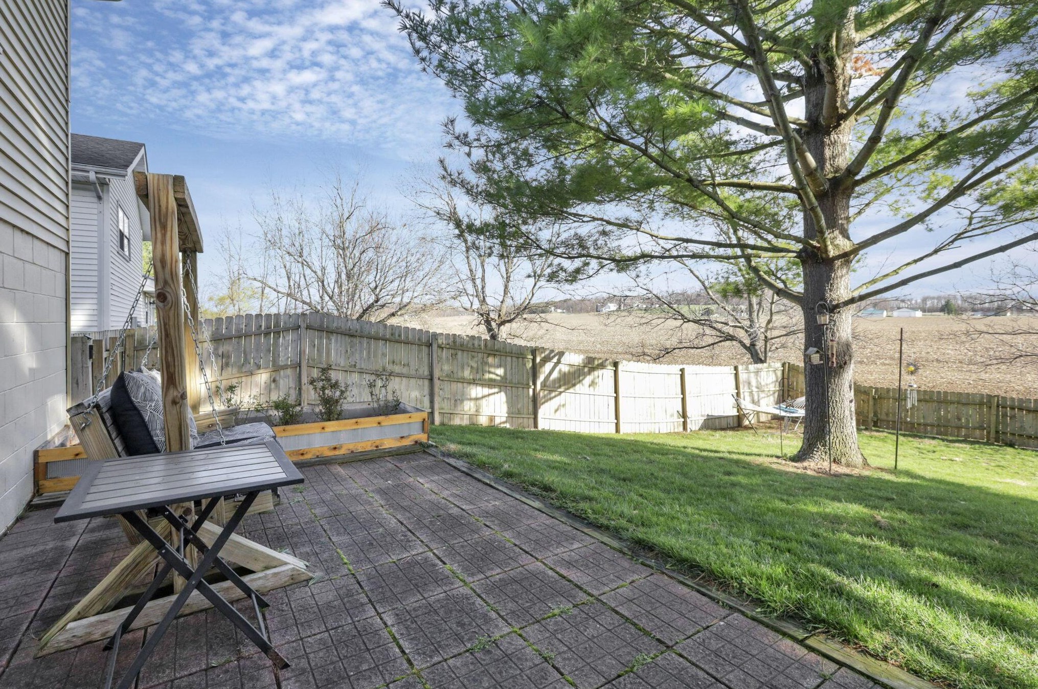2514 Heidelberg Dr, Lancaster OH  43130-9068 exterior
