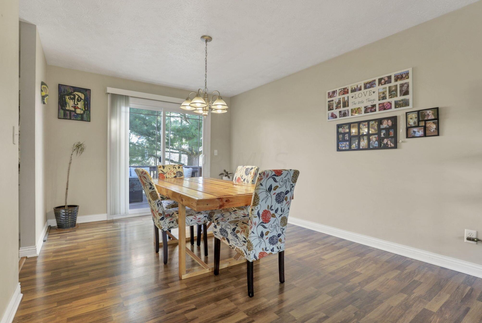 2514 Heidelberg Dr, Lancaster OH  43130-9068 exterior