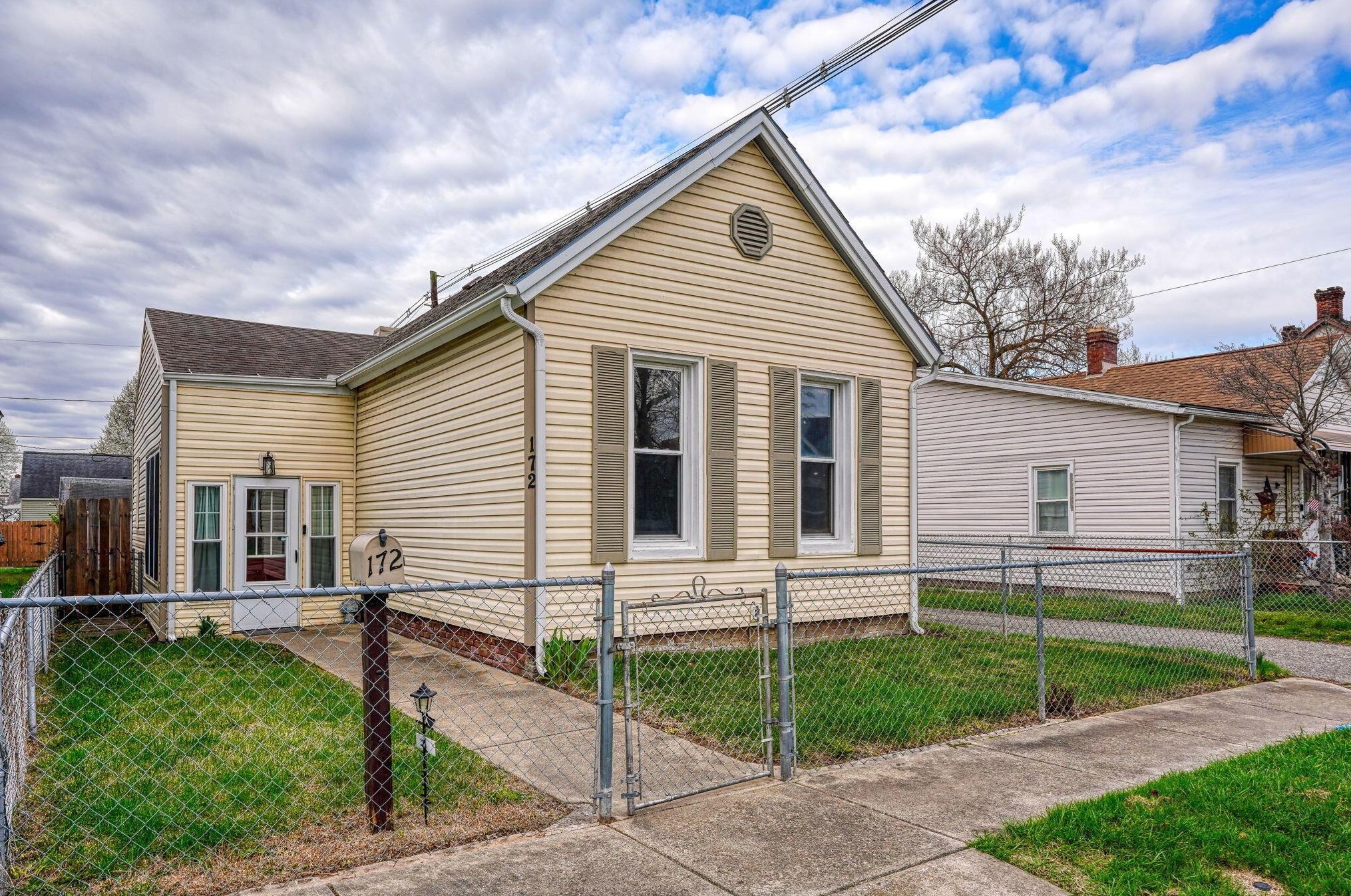 172 Sycamore St, Chillicothe, OH 45601-2650