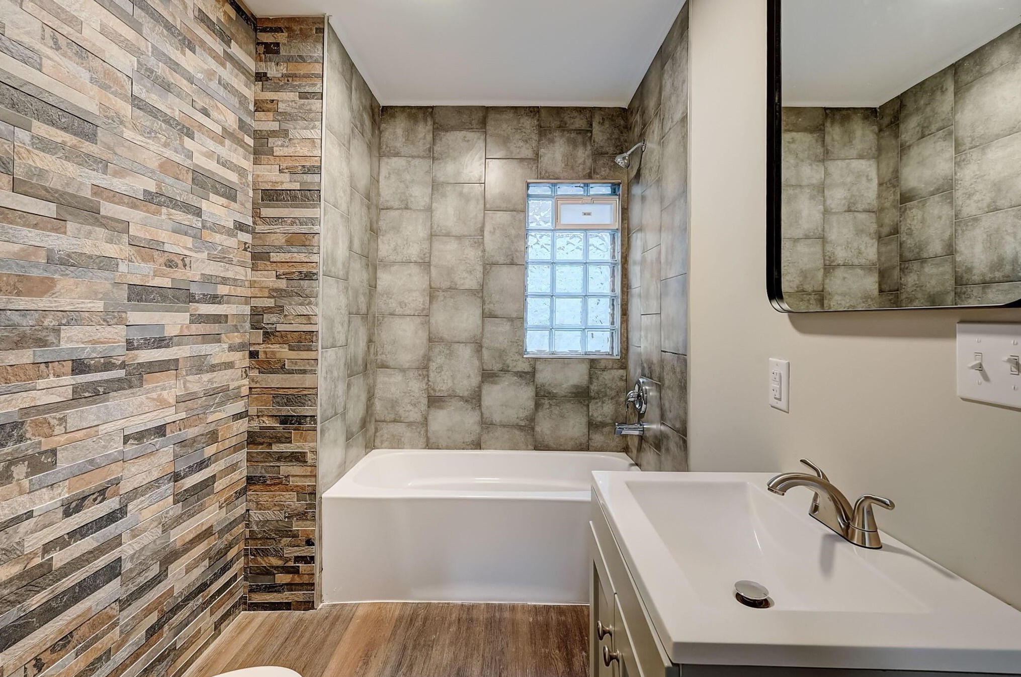 1468 Whittier St, Columbus OH 43206-1864 exterior