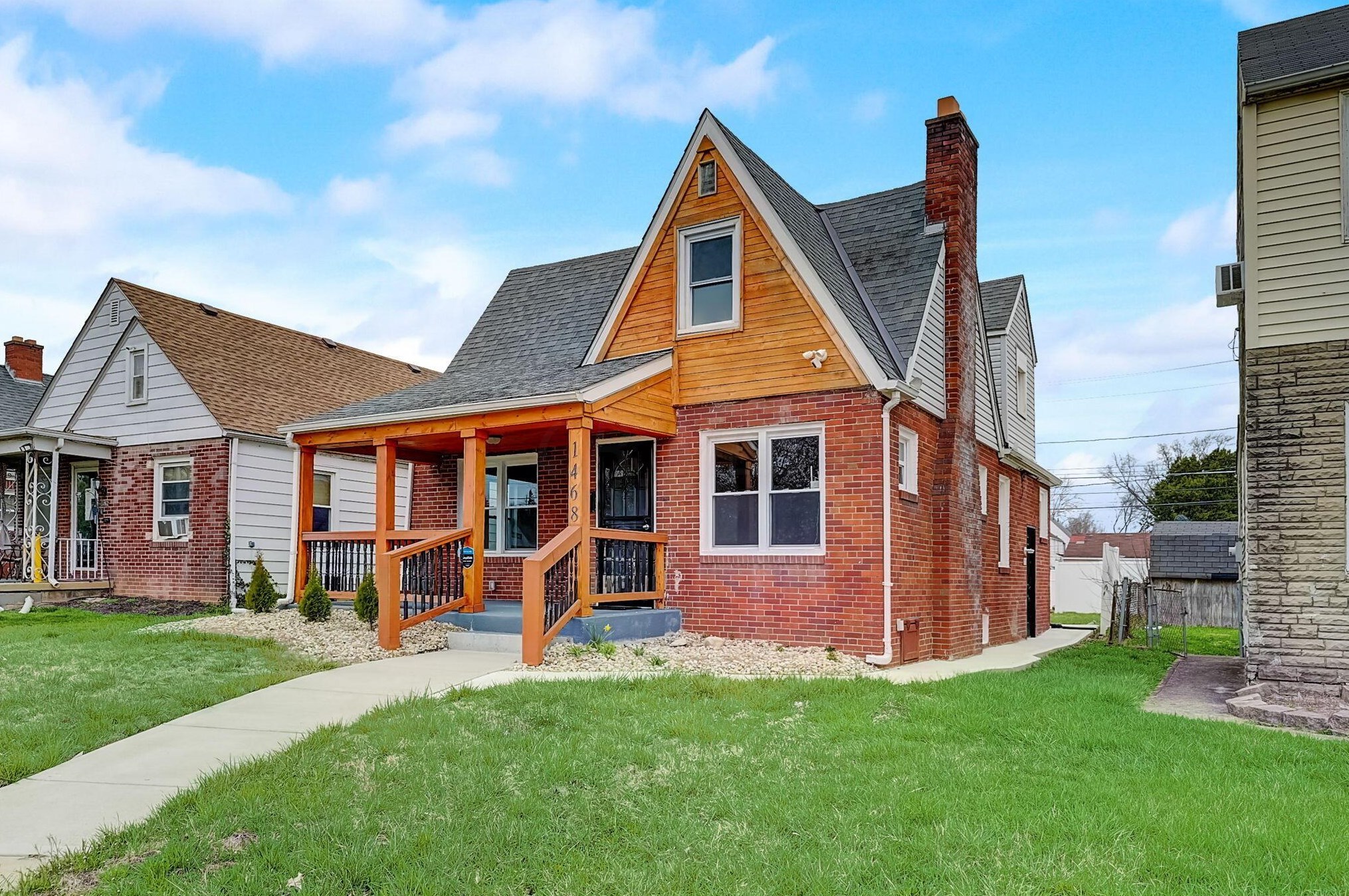 1468 Whittier St, Columbus OH 43206-1864 exterior