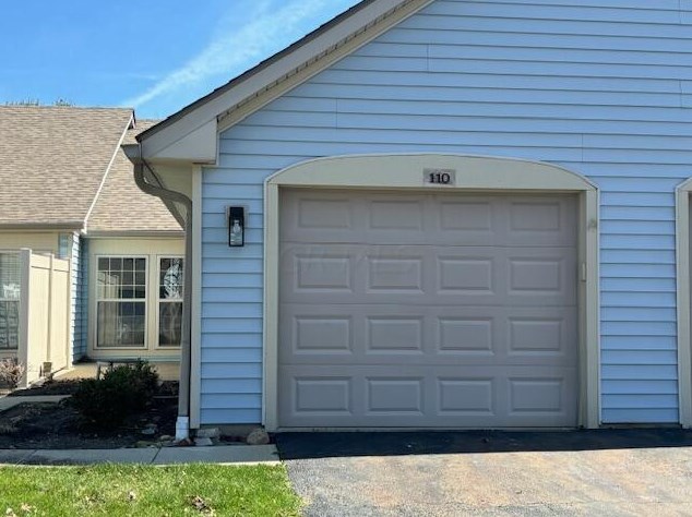 110 Oak Creek Pl, Columbus, OH 43230