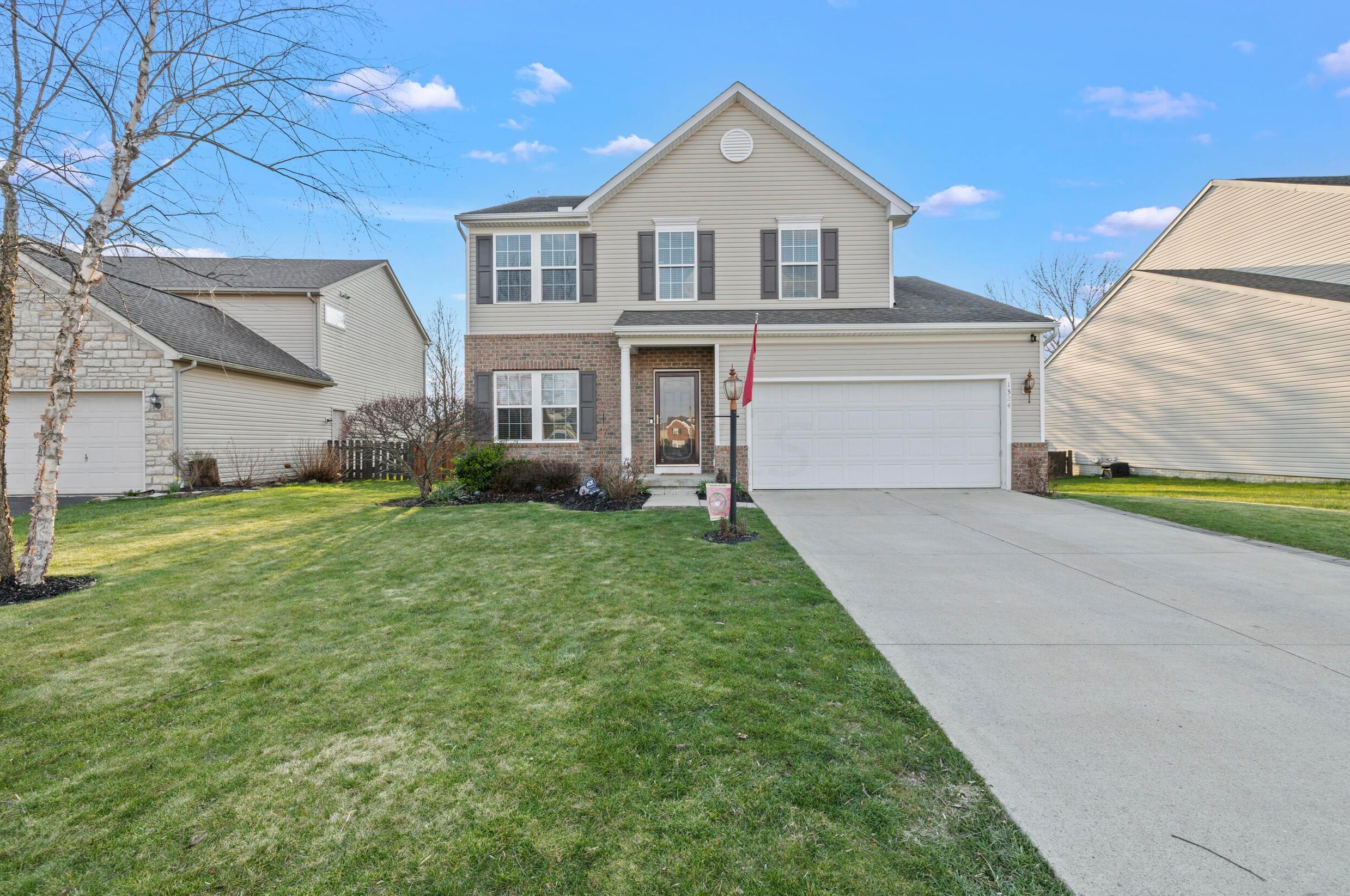 1324 Wagy Sq, Pataskala, OH 43062-8015