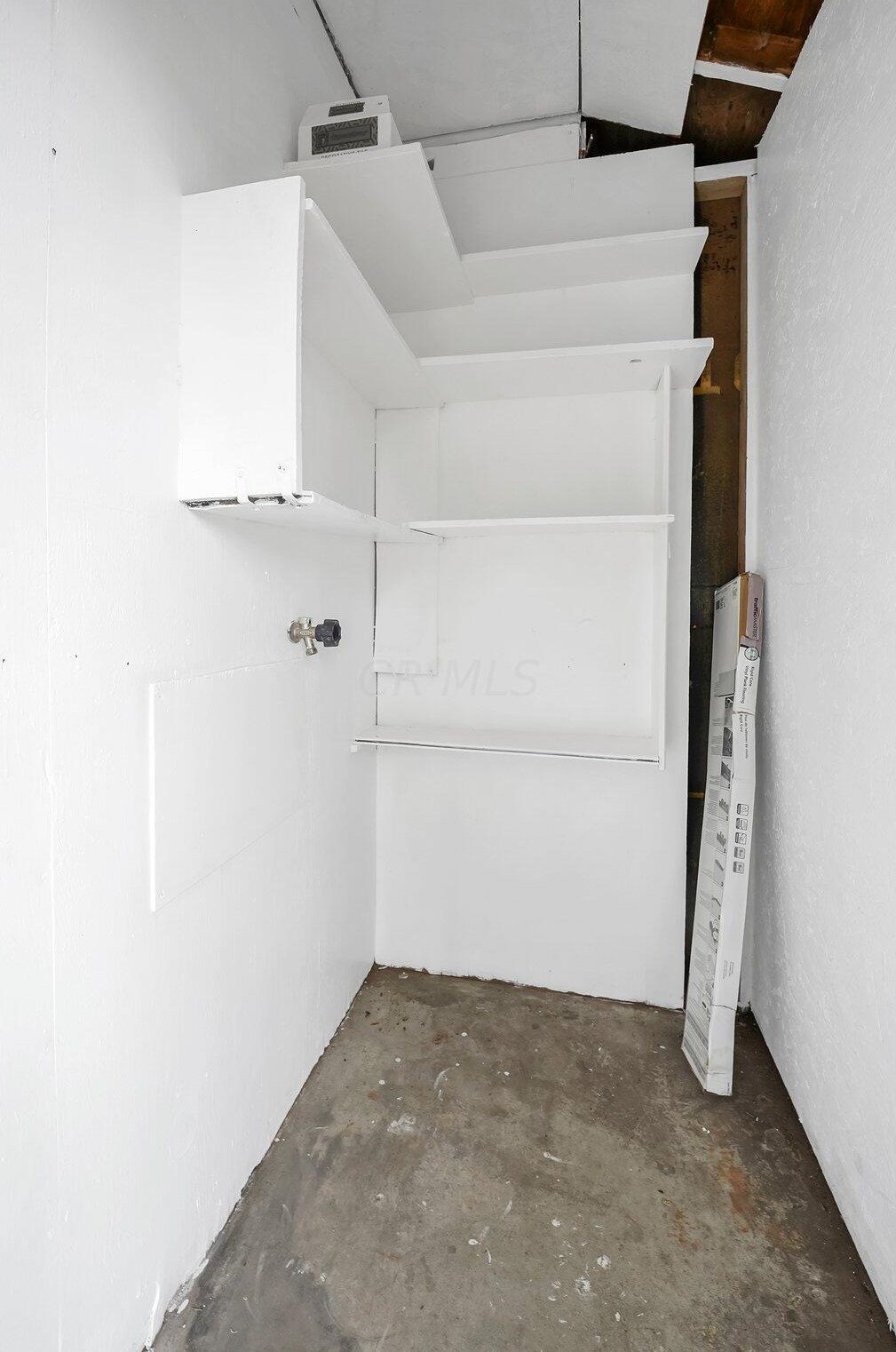 2026 Jermain Dr, Columbus OH 43219-1227 exterior