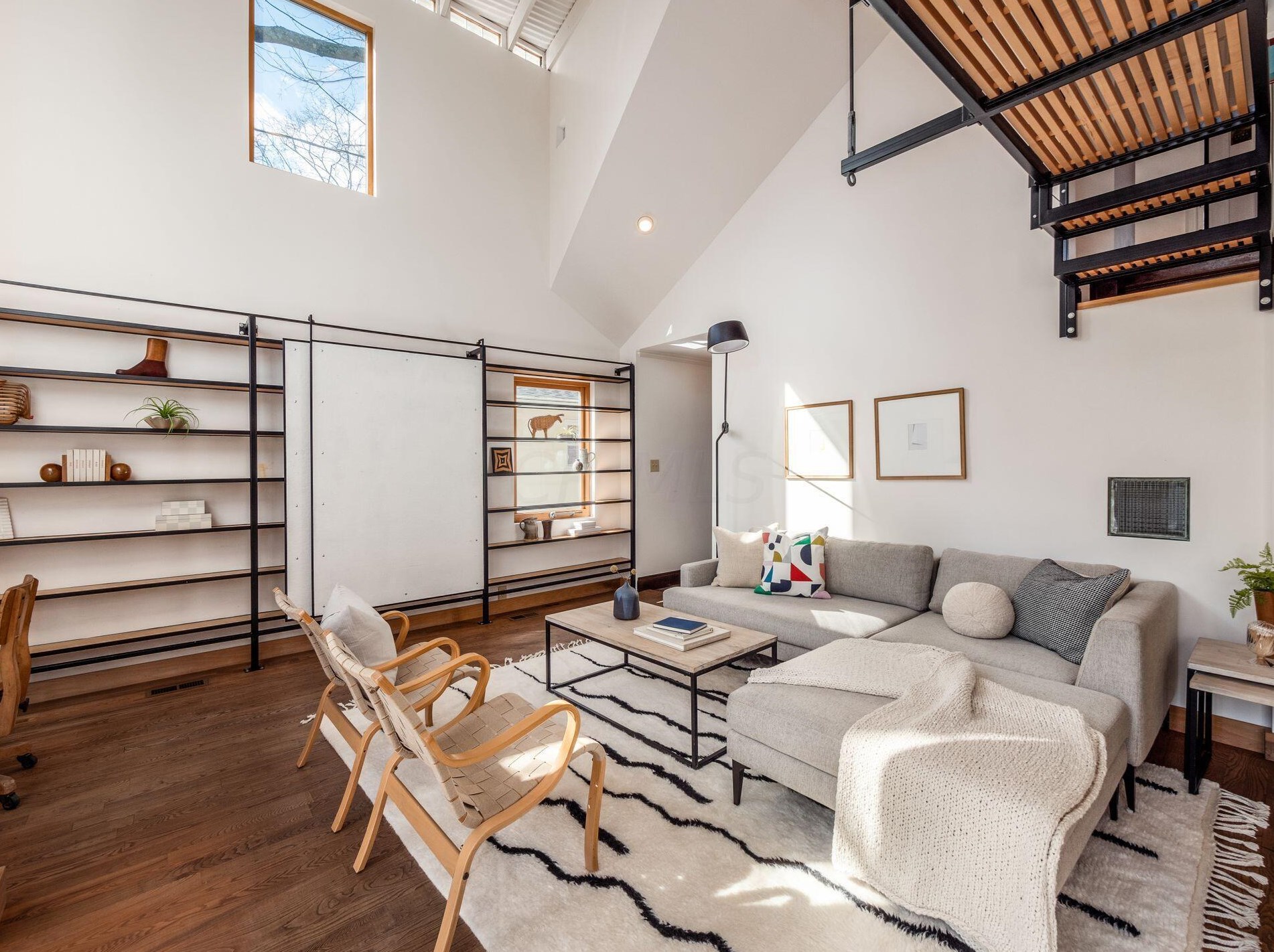 808 Euclaire Ave, Columbus OH 43209-2413 exterior