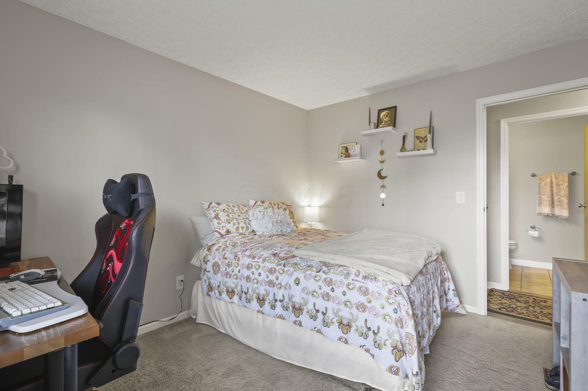 926 Cherry Bud Dr, Columbus OH 43228-5728 exterior