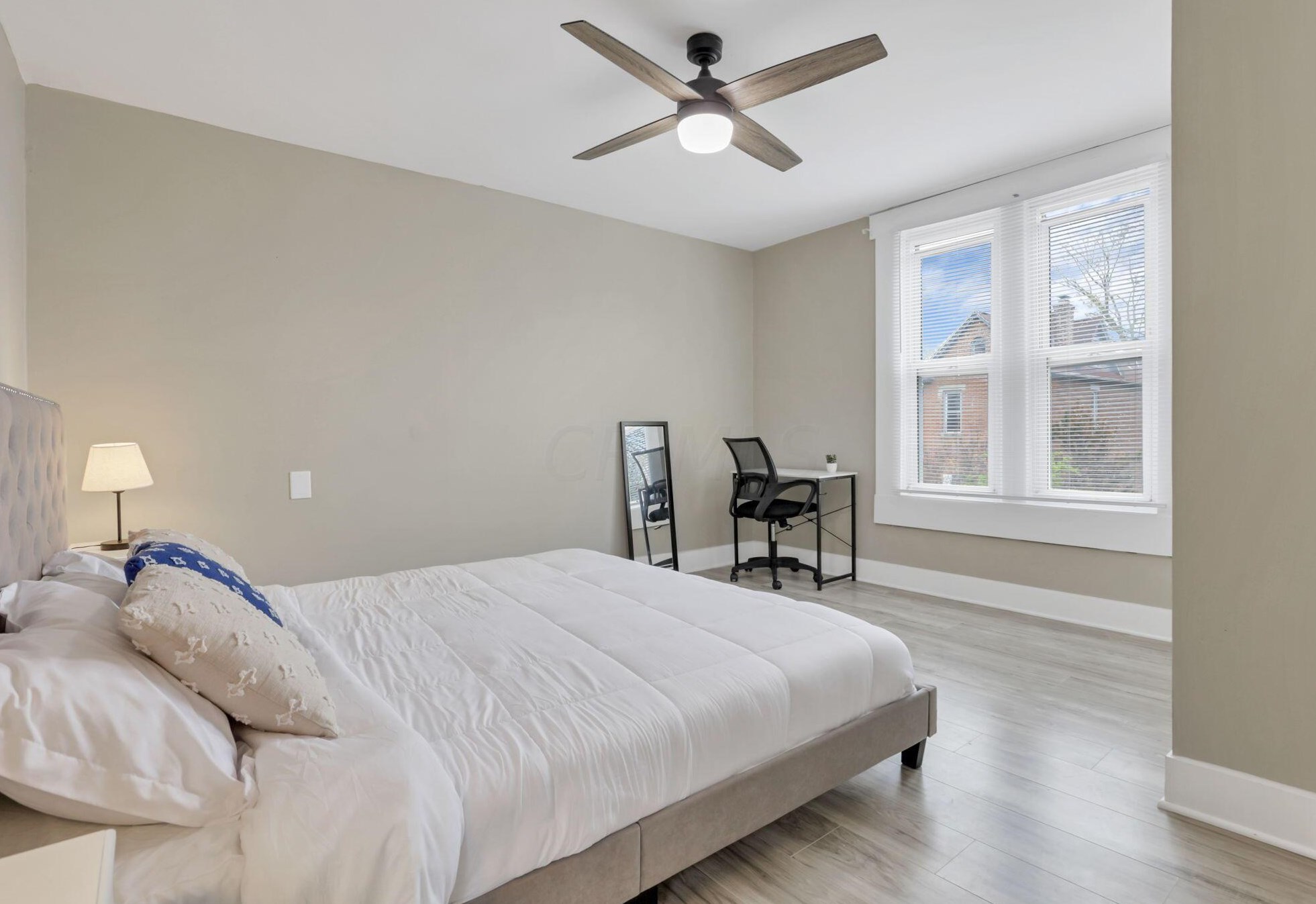 570 Southwood Ave, Columbus OH 43207-1267 exterior