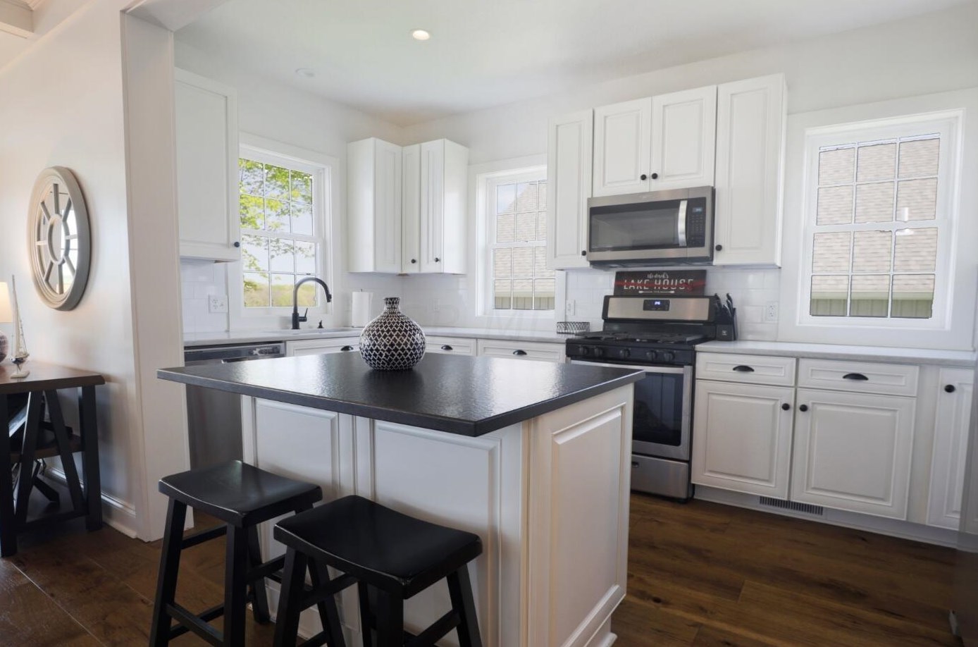 416 Lakeview Heights Dr, Howard OH  43028-9565 exterior
