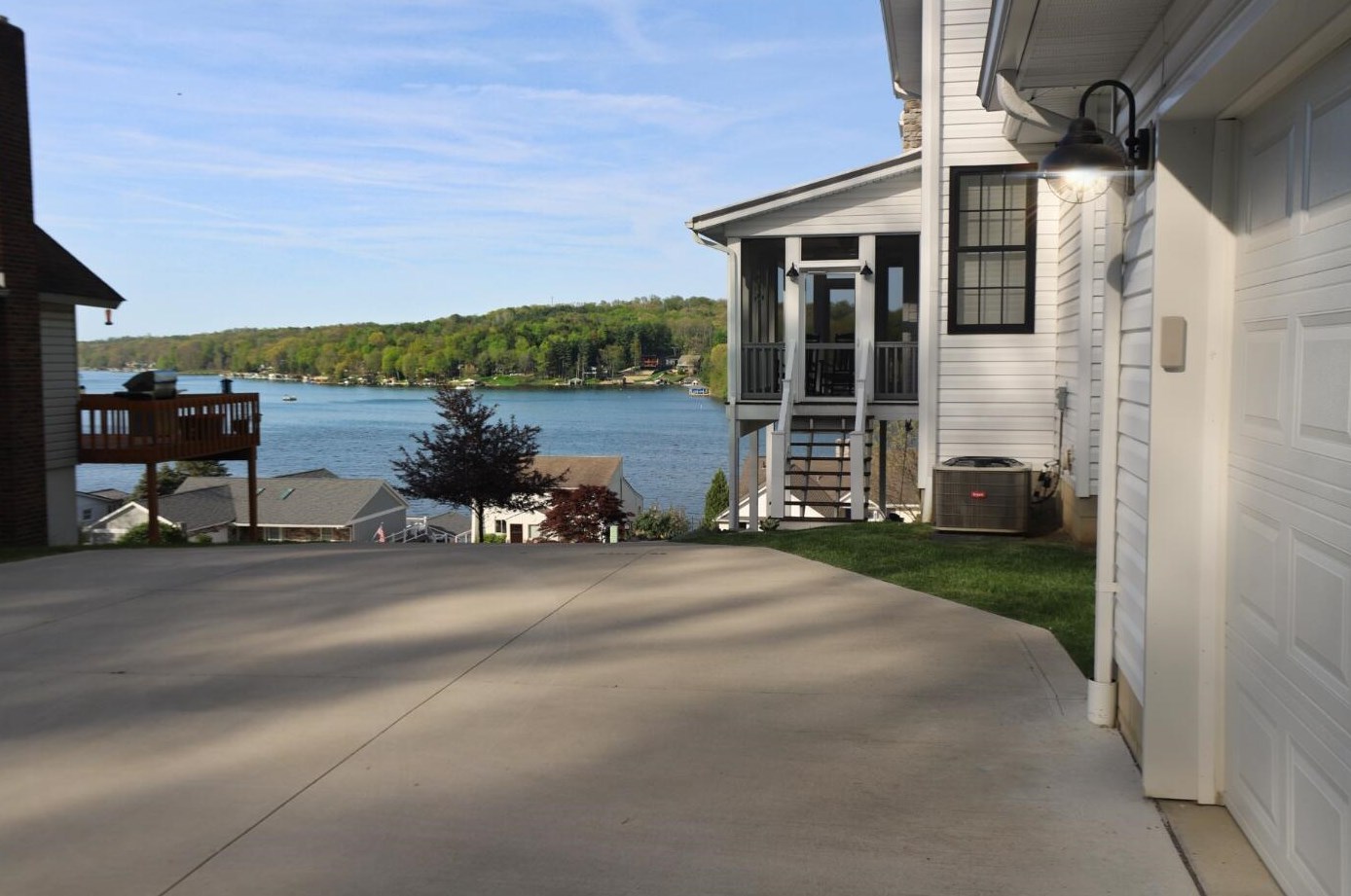416 Lakeview Heights Dr, Howard OH  43028-9565 exterior