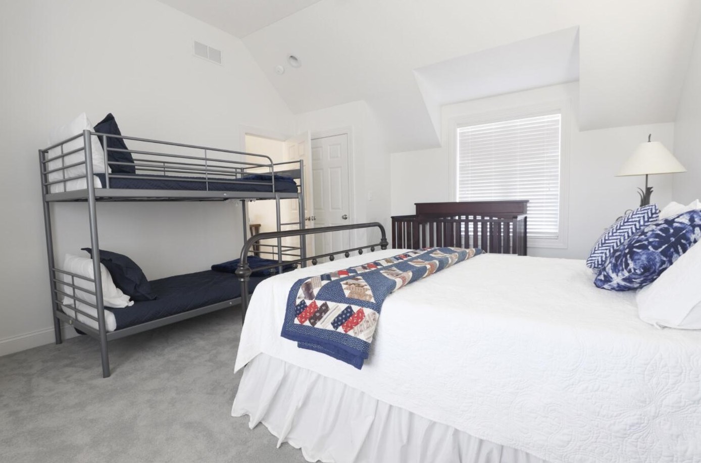 416 Lakeview Heights Dr, Howard OH  43028-9565 exterior