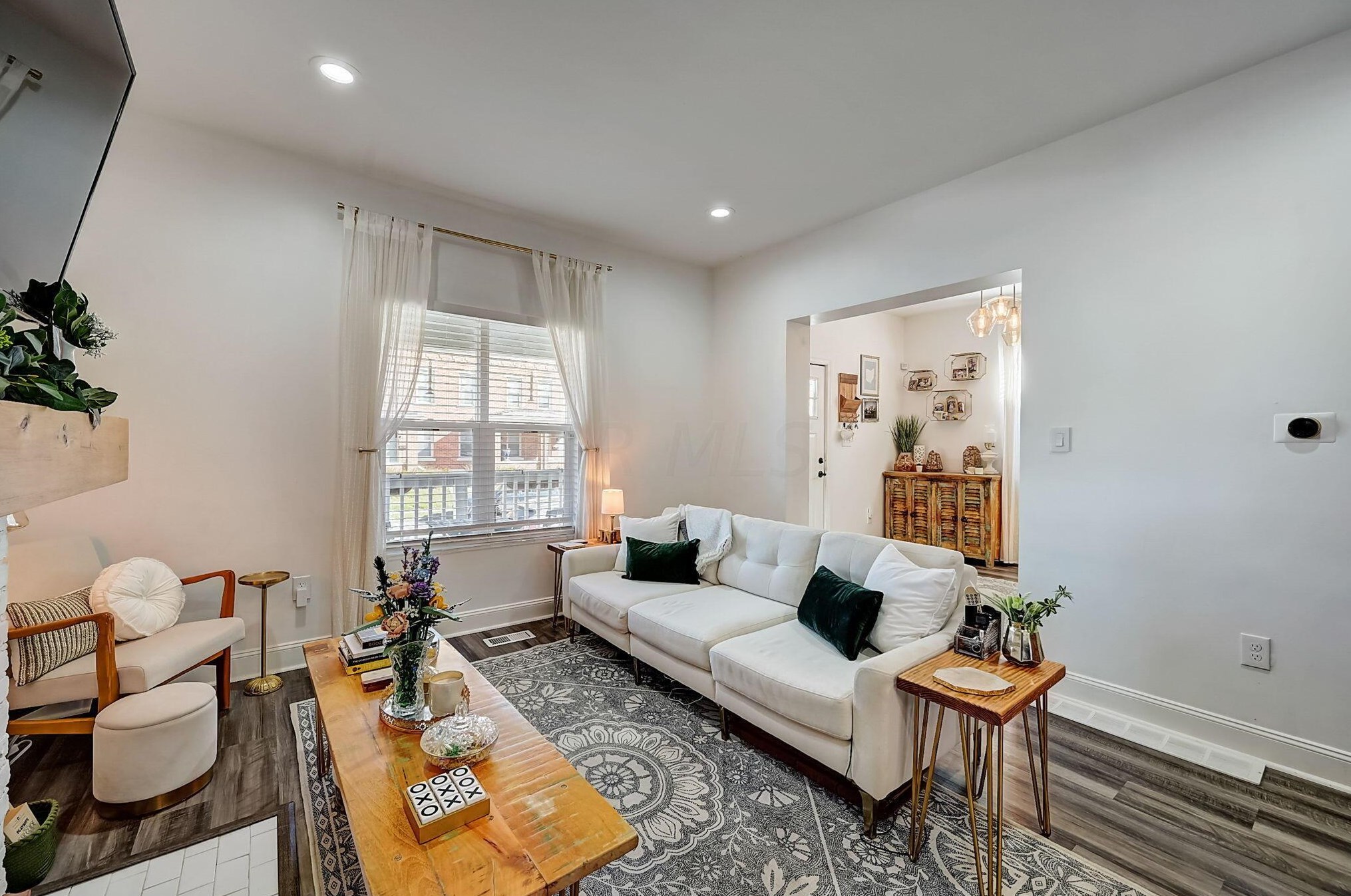 879 Whittier St, Columbus OH  43206-1584 exterior