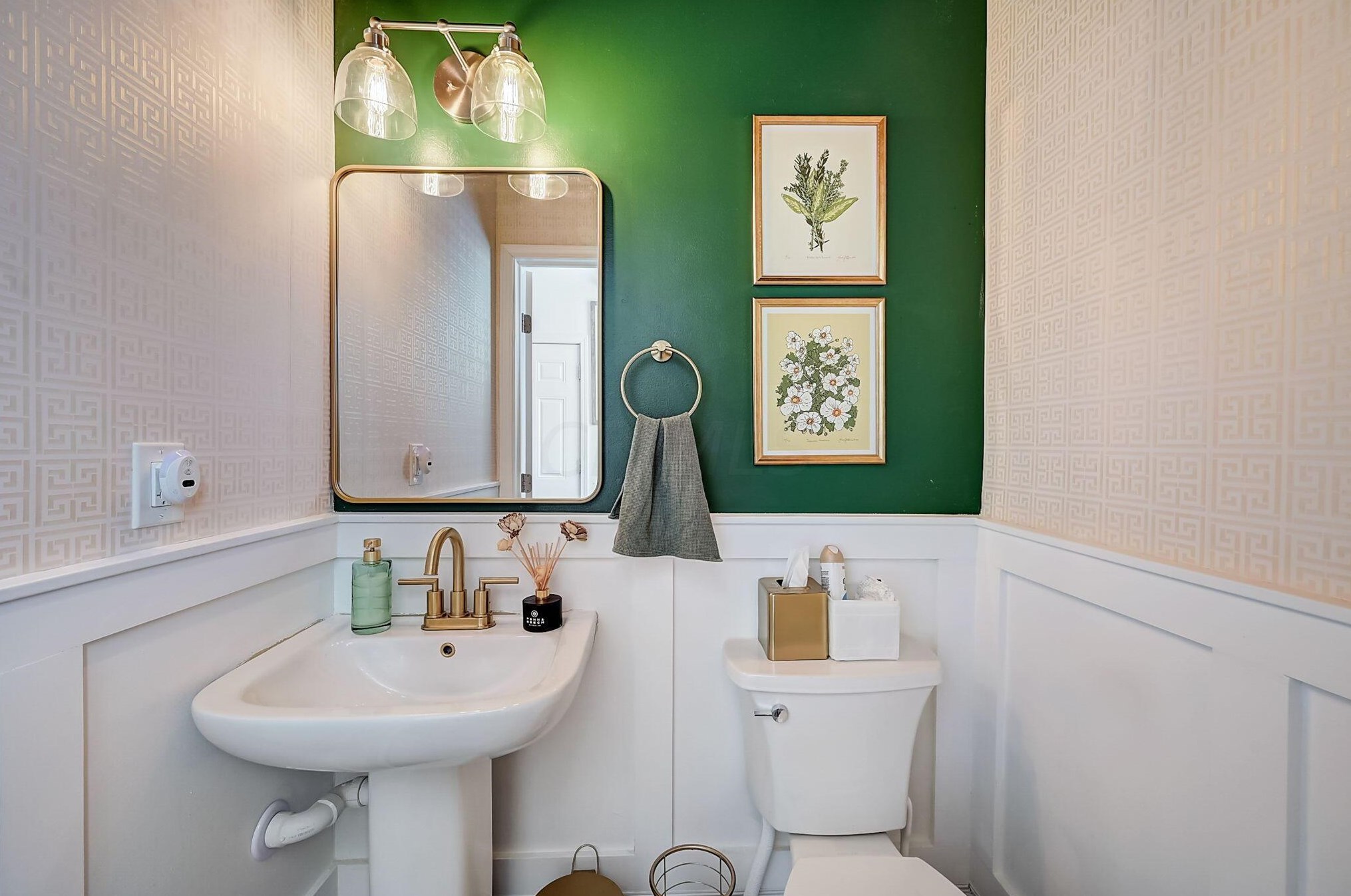 879 Whittier St, Columbus OH  43206-1584 exterior