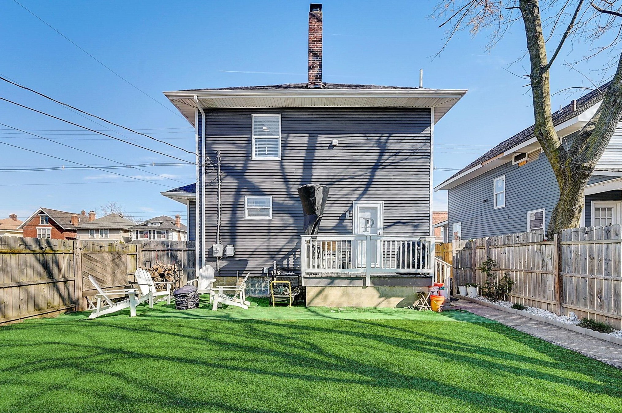 879 Whittier St, Columbus OH  43206-1584 exterior