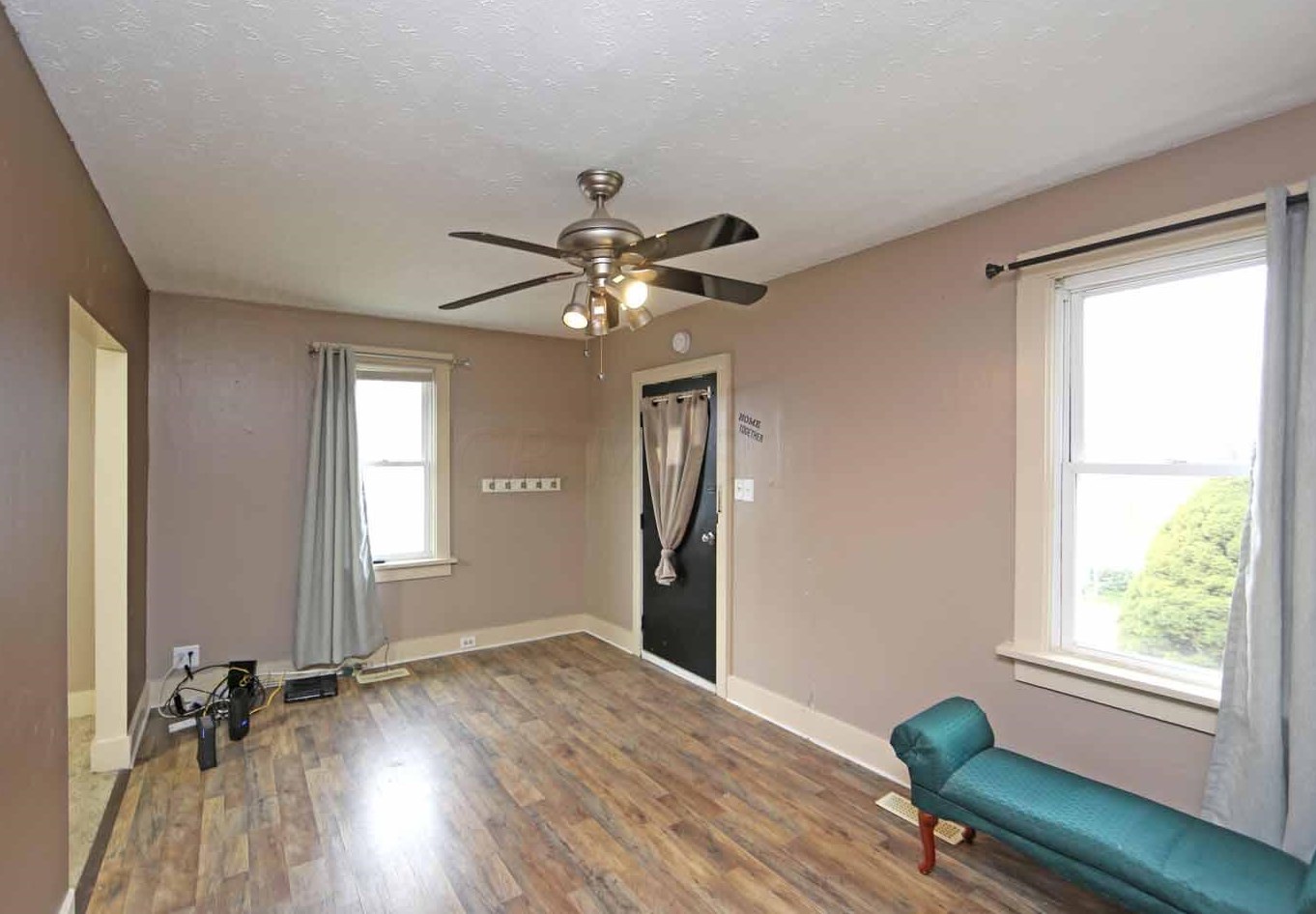 305 Arch Ave, Mount Vernon, OH 43050