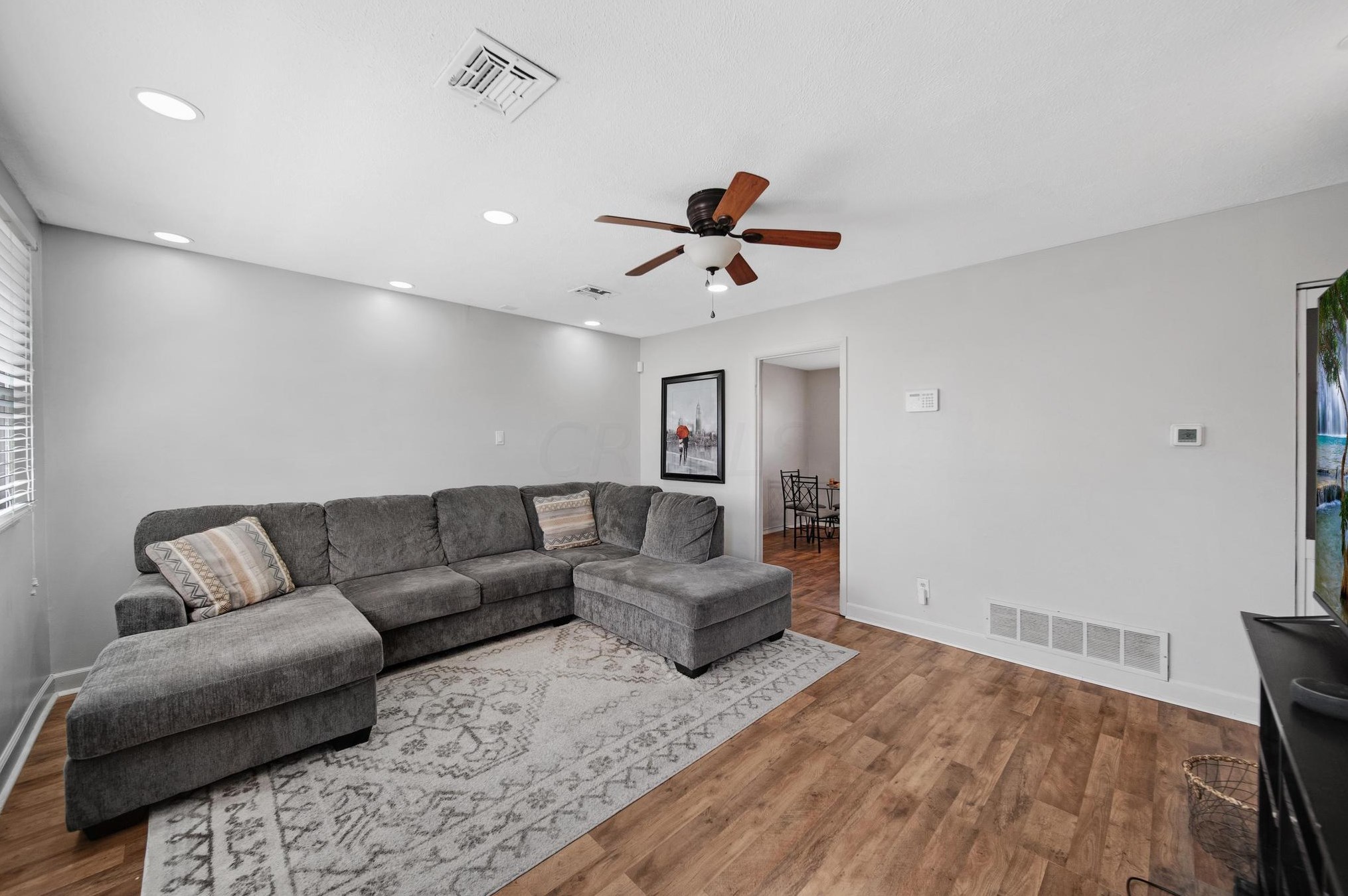 1602 Vilardo Ln, Columbus OH  43227-3630 exterior