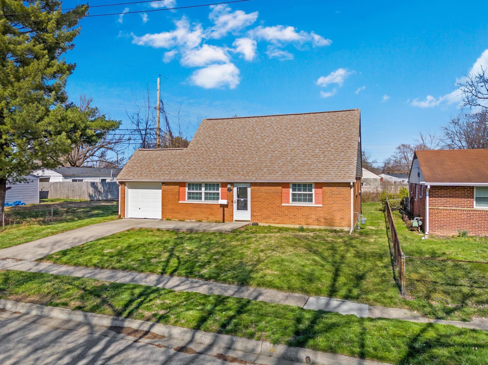 1602 Vilardo Ln, Columbus OH  43227-3630 exterior