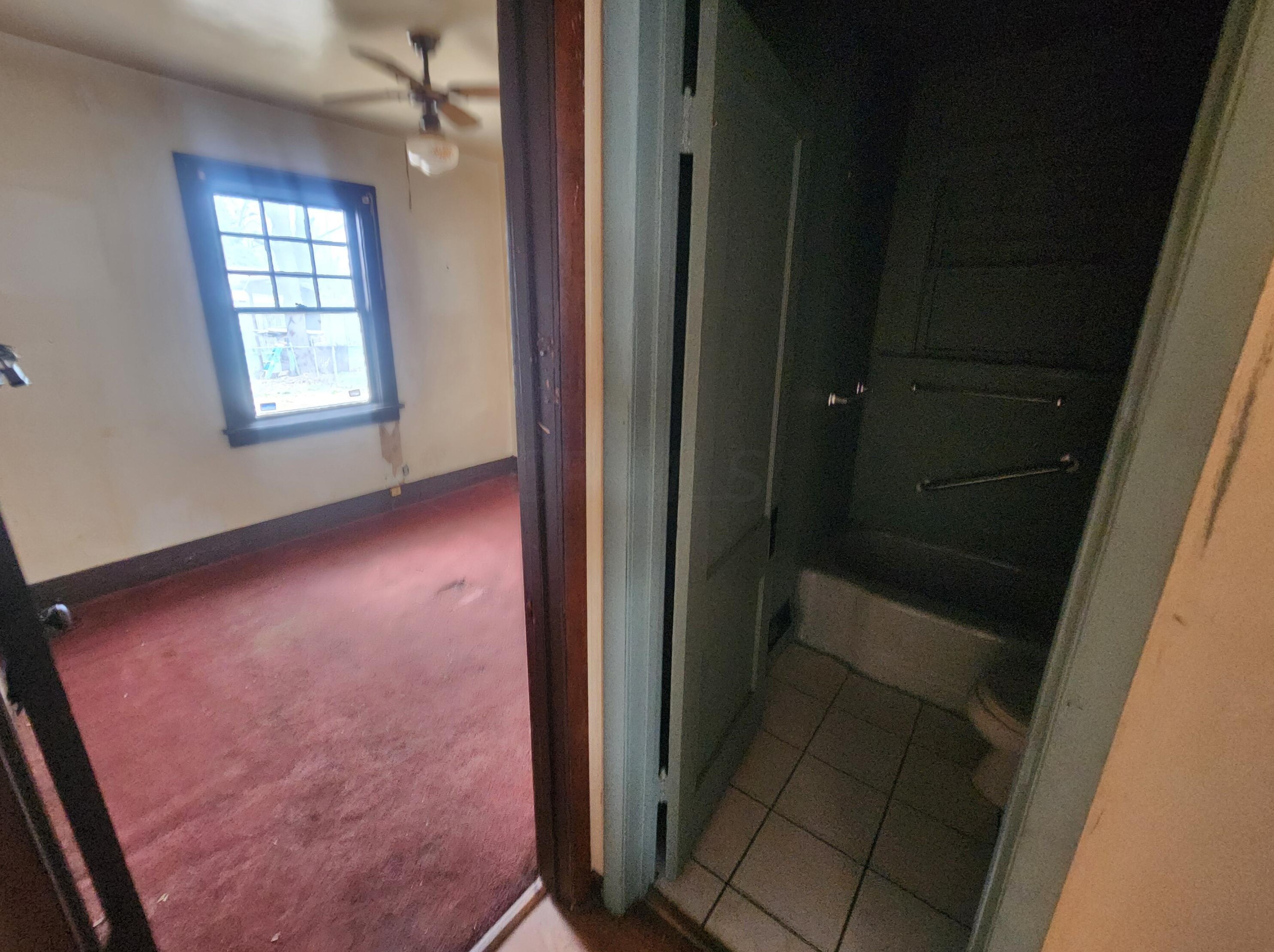 2398 5th St, Columbus OH 43207-2903 exterior