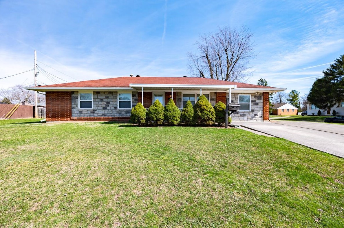 120 Murray Hill Rd, Columbus OH  43228-1524 exterior