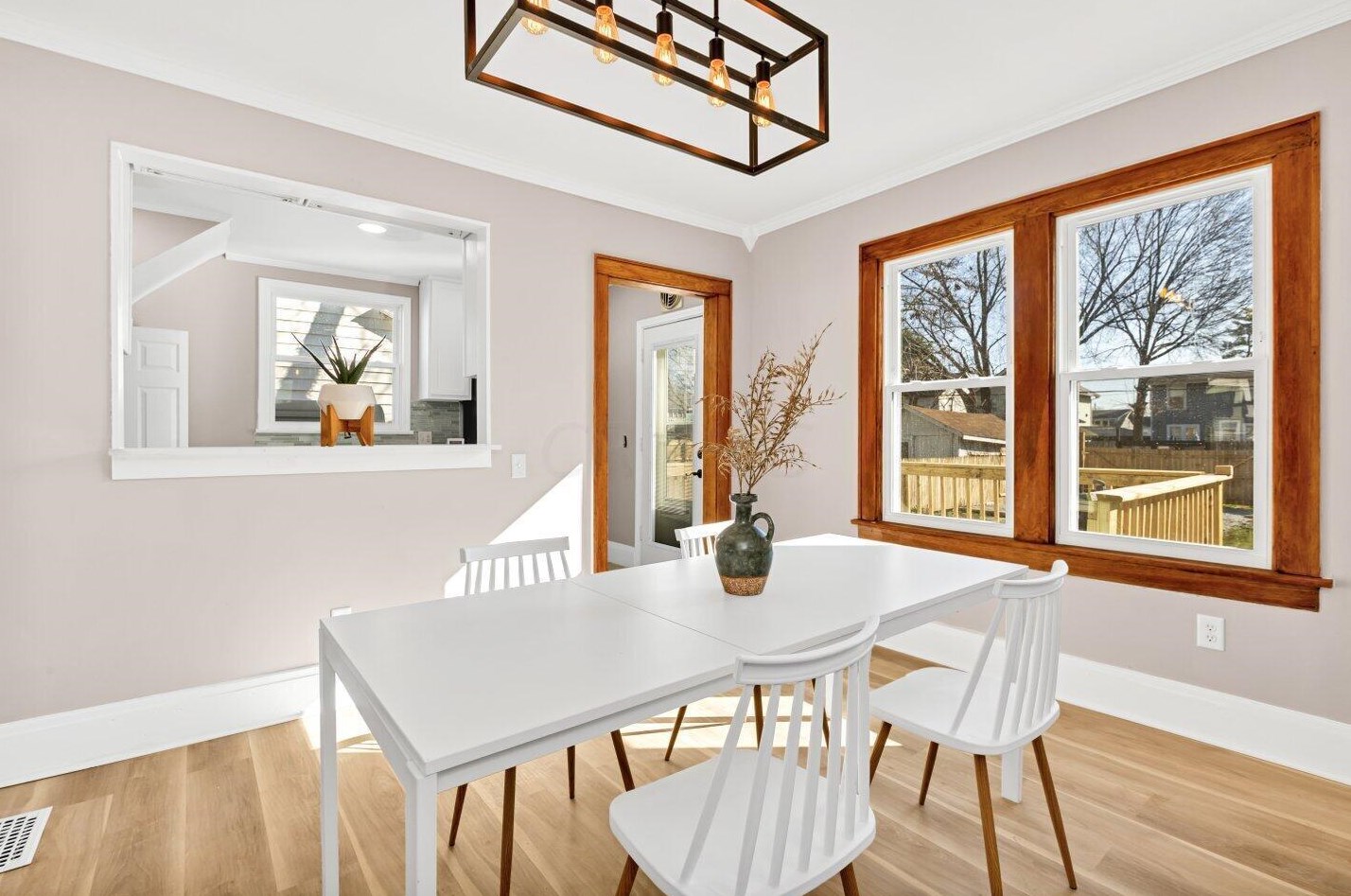 222 Warren Ave, Columbus OH  43204-3055 exterior