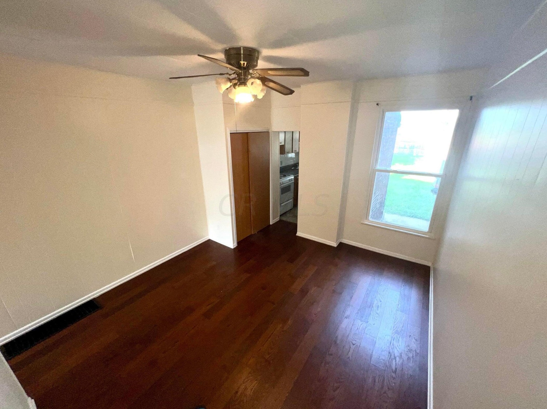 1729 High St, Columbus OH 43207-5802 exterior