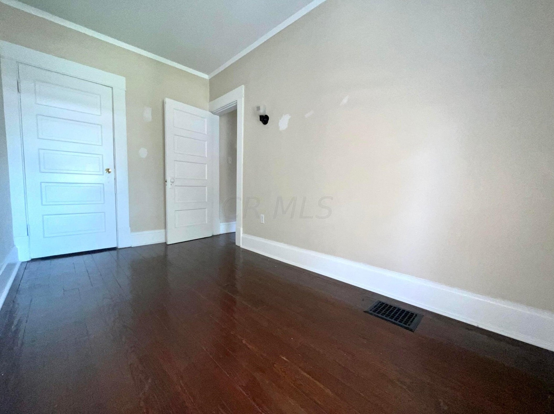 1729 High St, Columbus OH 43207-5802 exterior