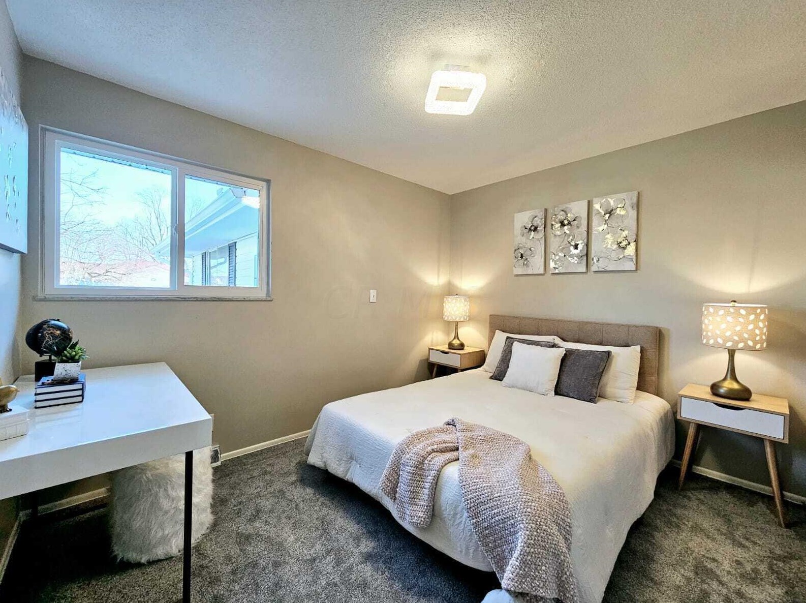 2022 Sharbot Dr, Columbus OH  43229-5761 exterior