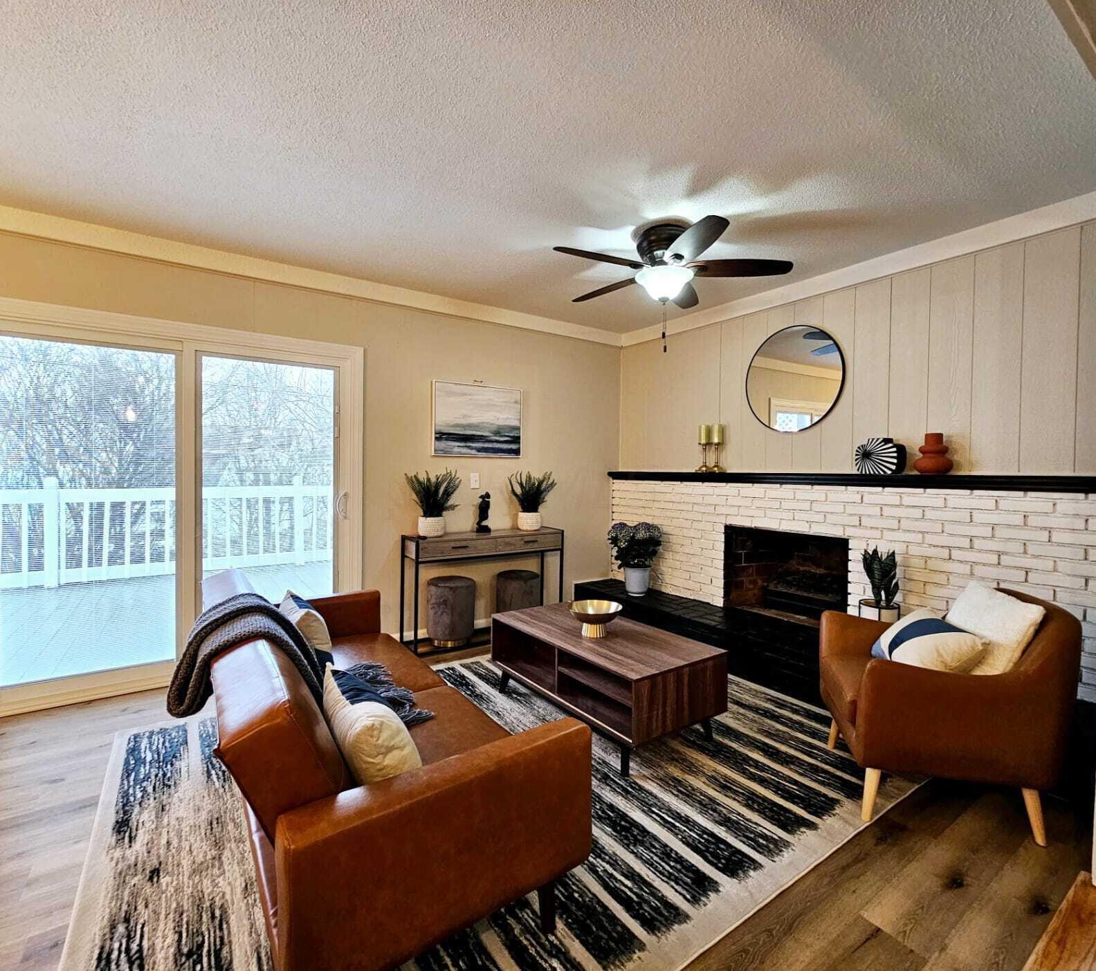 2022 Sharbot Dr, Columbus OH  43229-5761 exterior