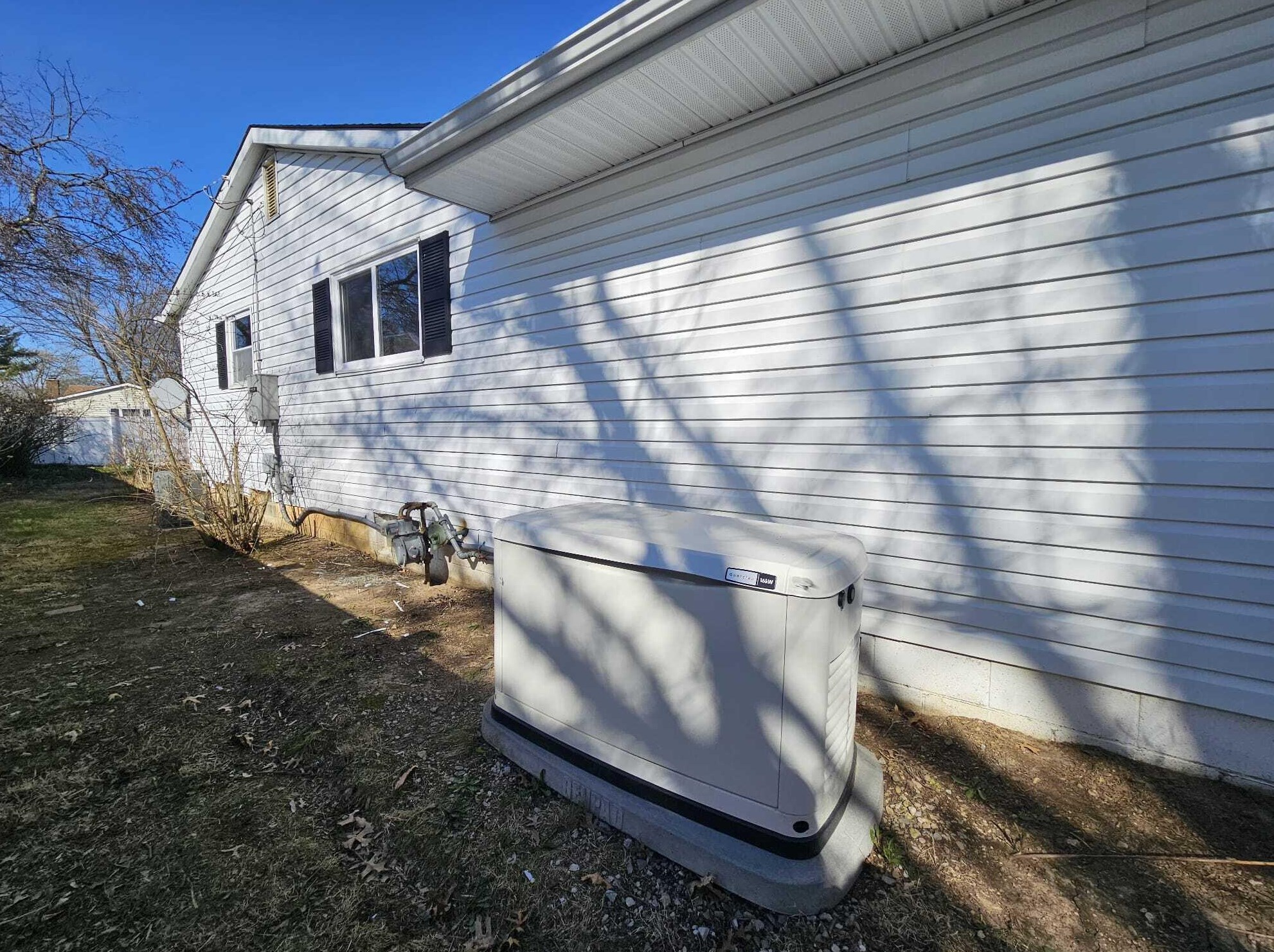 2022 Sharbot Dr, Columbus OH  43229-5761 exterior