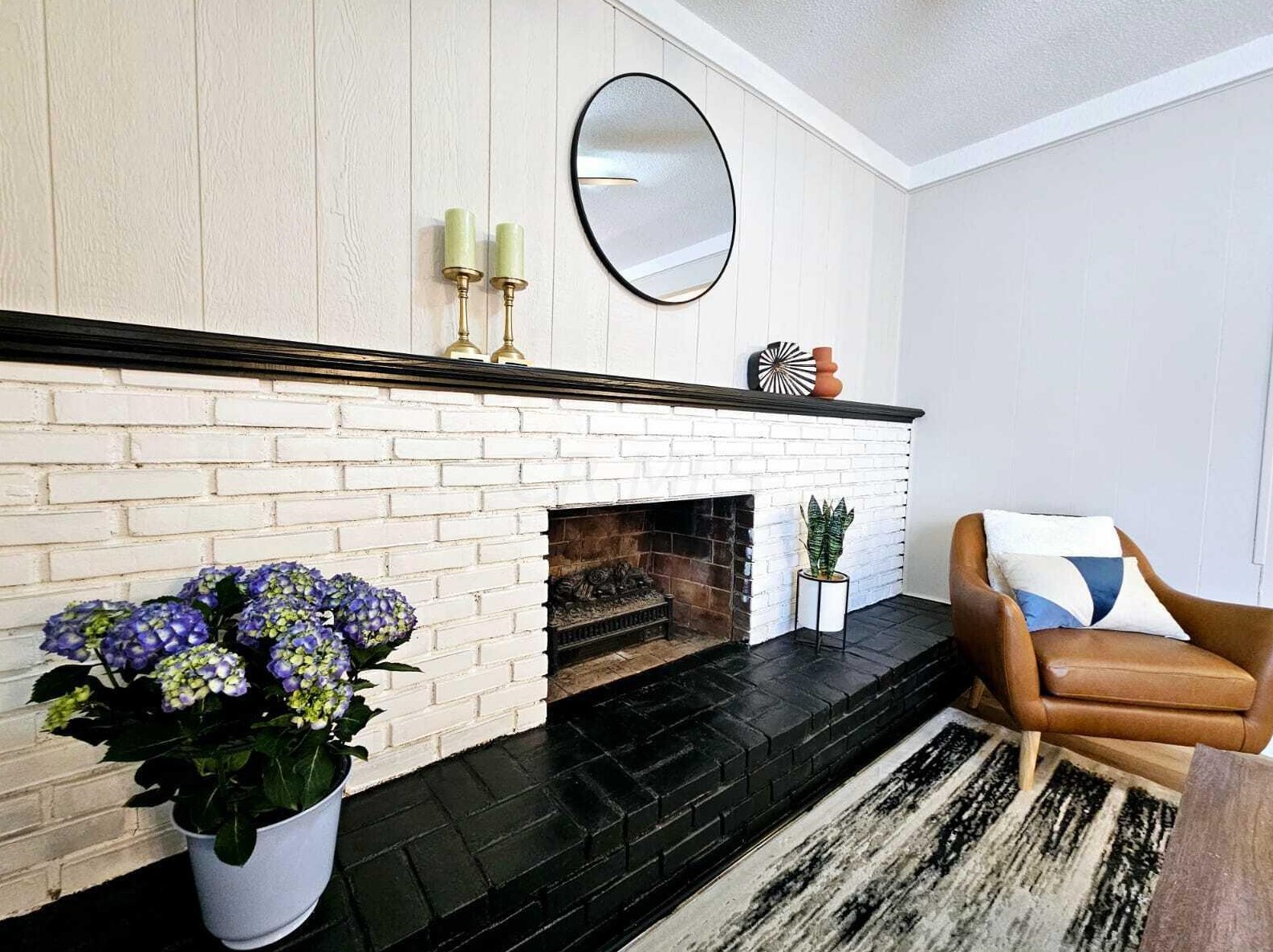 2022 Sharbot Dr, Columbus OH  43229-5761 exterior