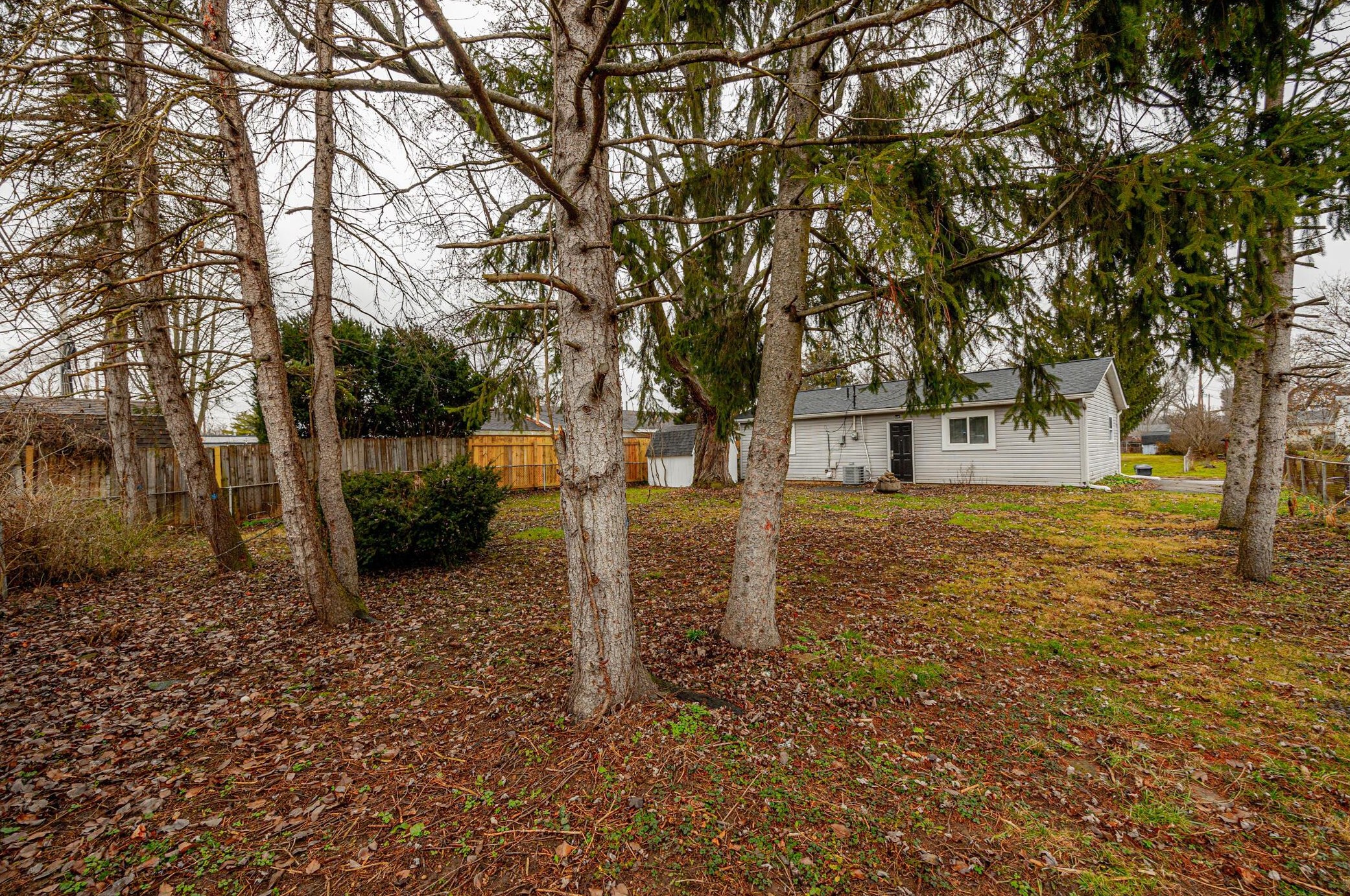 5297 Cullen Dr, Columbus OH  43232-6259 exterior