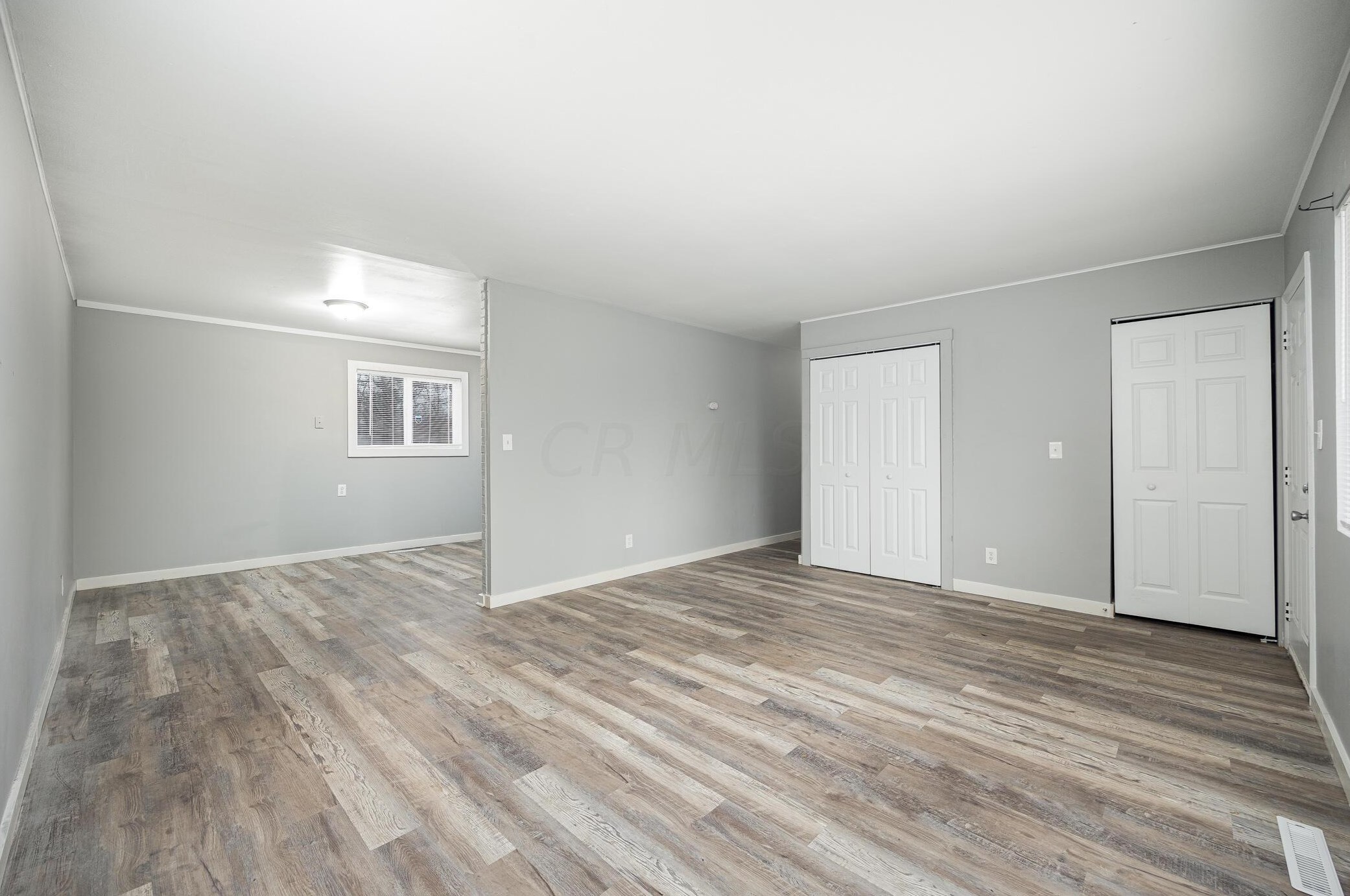 5297 Cullen Dr, Columbus OH  43232-6259 exterior