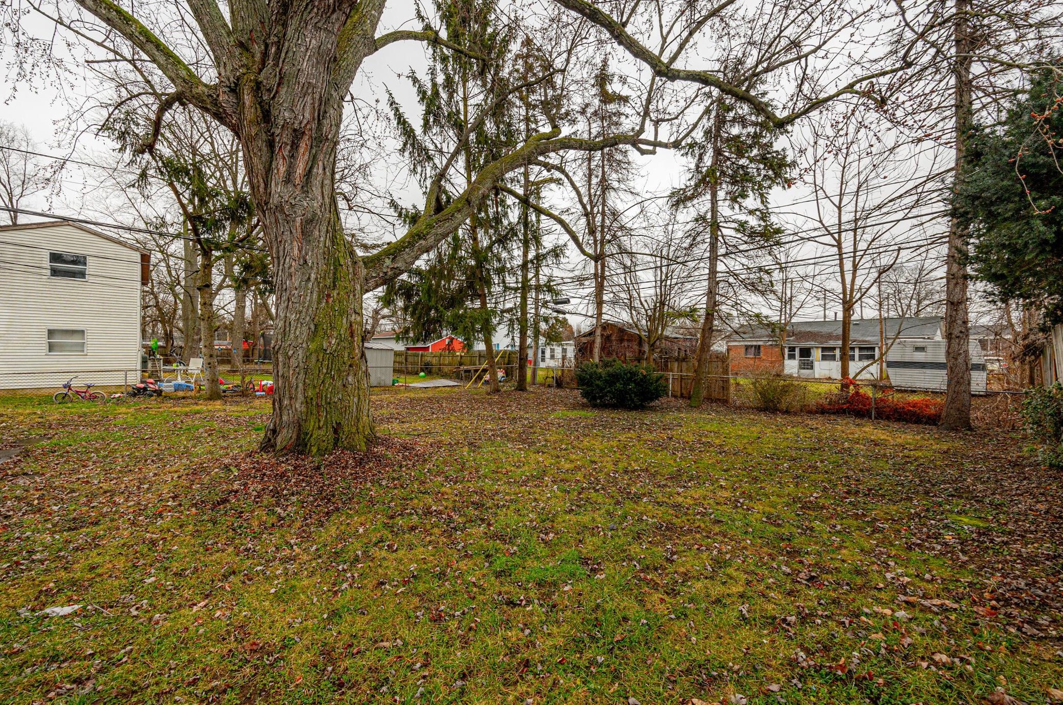 5297 Cullen Dr, Columbus OH  43232-6259 exterior