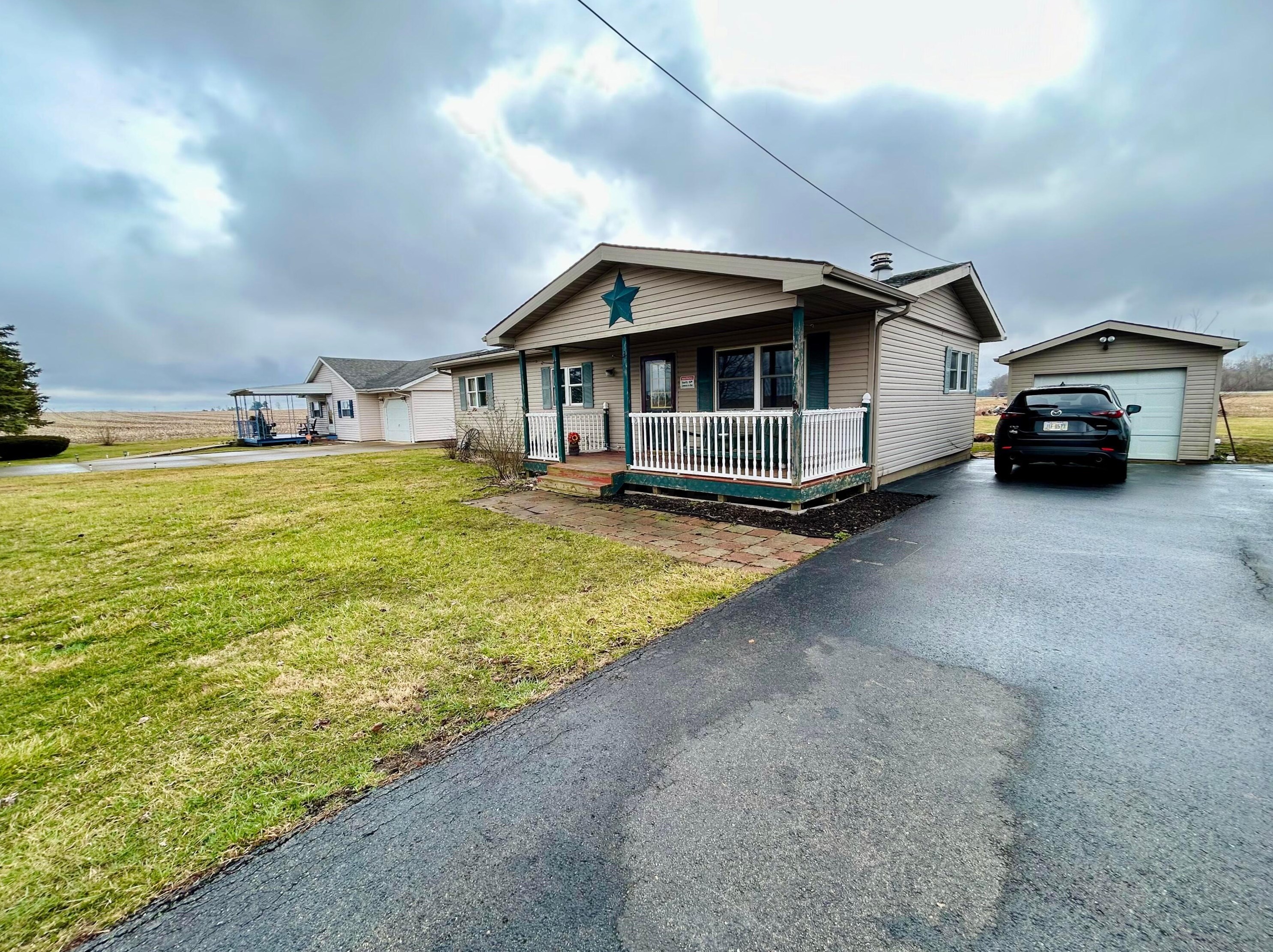 3033 Ford Nw Rd, Washington CH, OH 43160