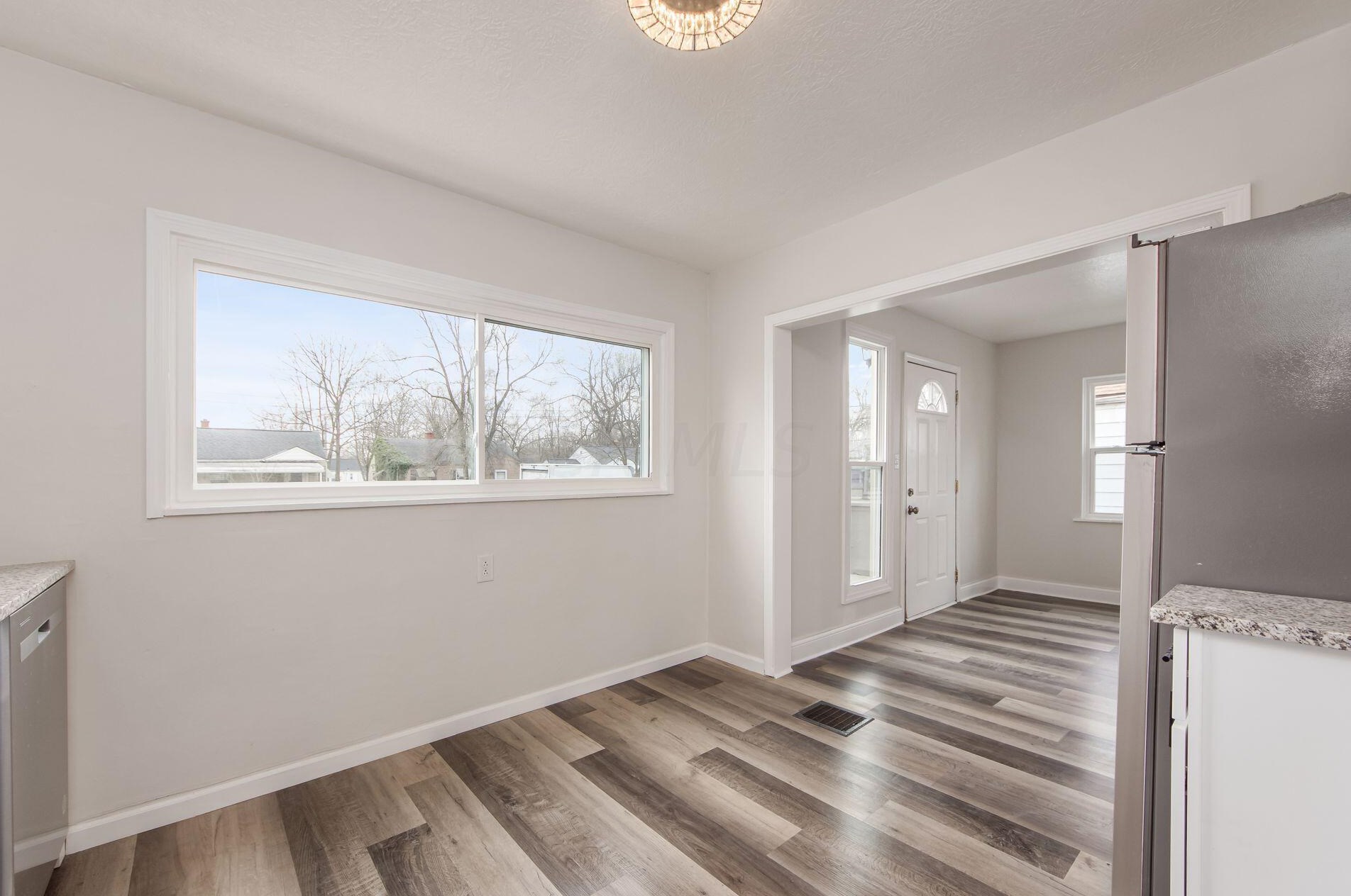 219 Edgevale Rd, Columbus OH 43221-1216 exterior