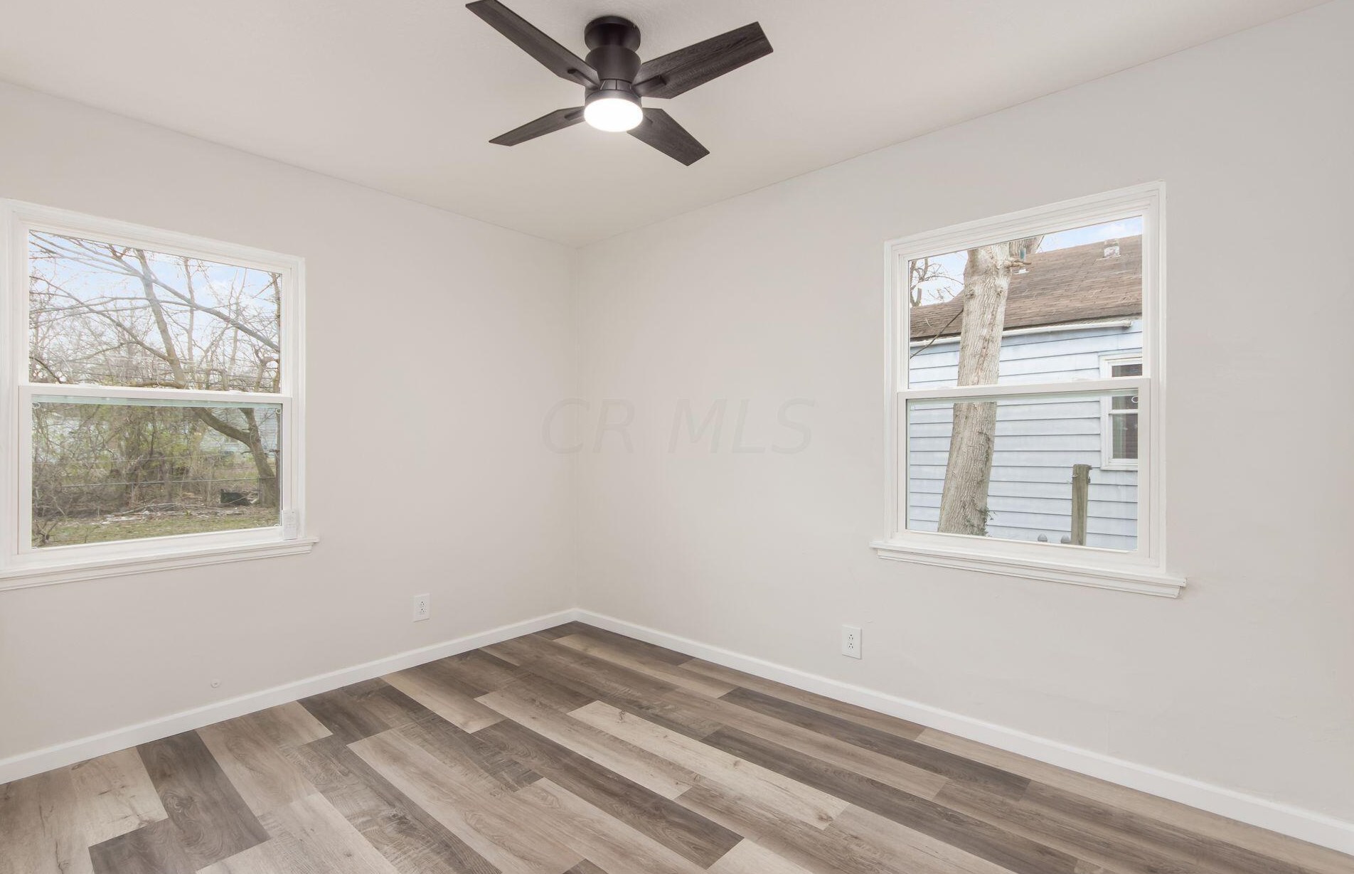 219 Edgevale Rd, Columbus OH 43221-1216 exterior