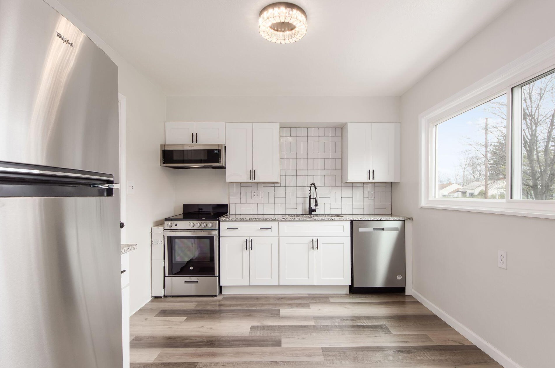 219 Edgevale Rd, Columbus OH 43221-1216 exterior