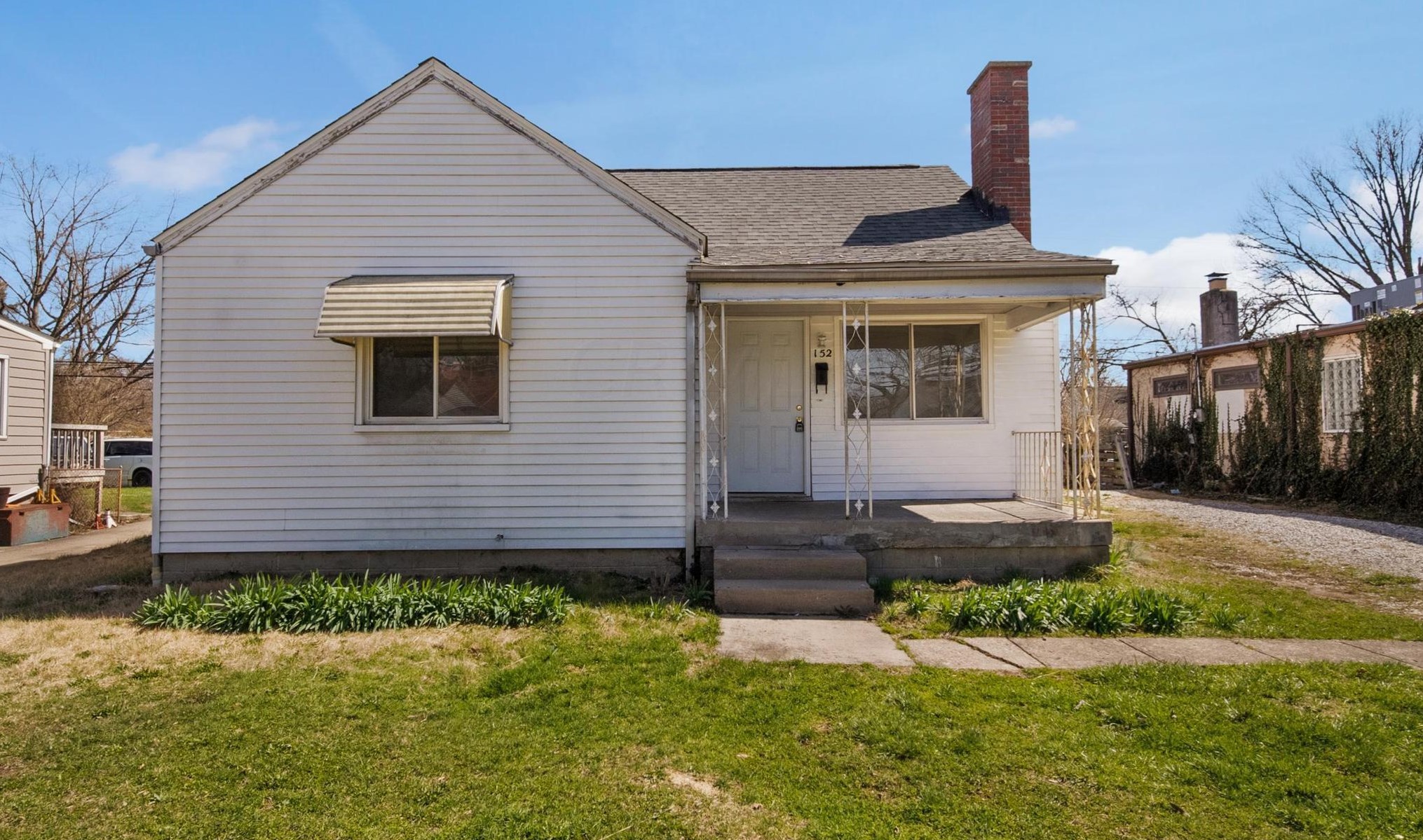 152 S James Rd, Columbus, OH 43213