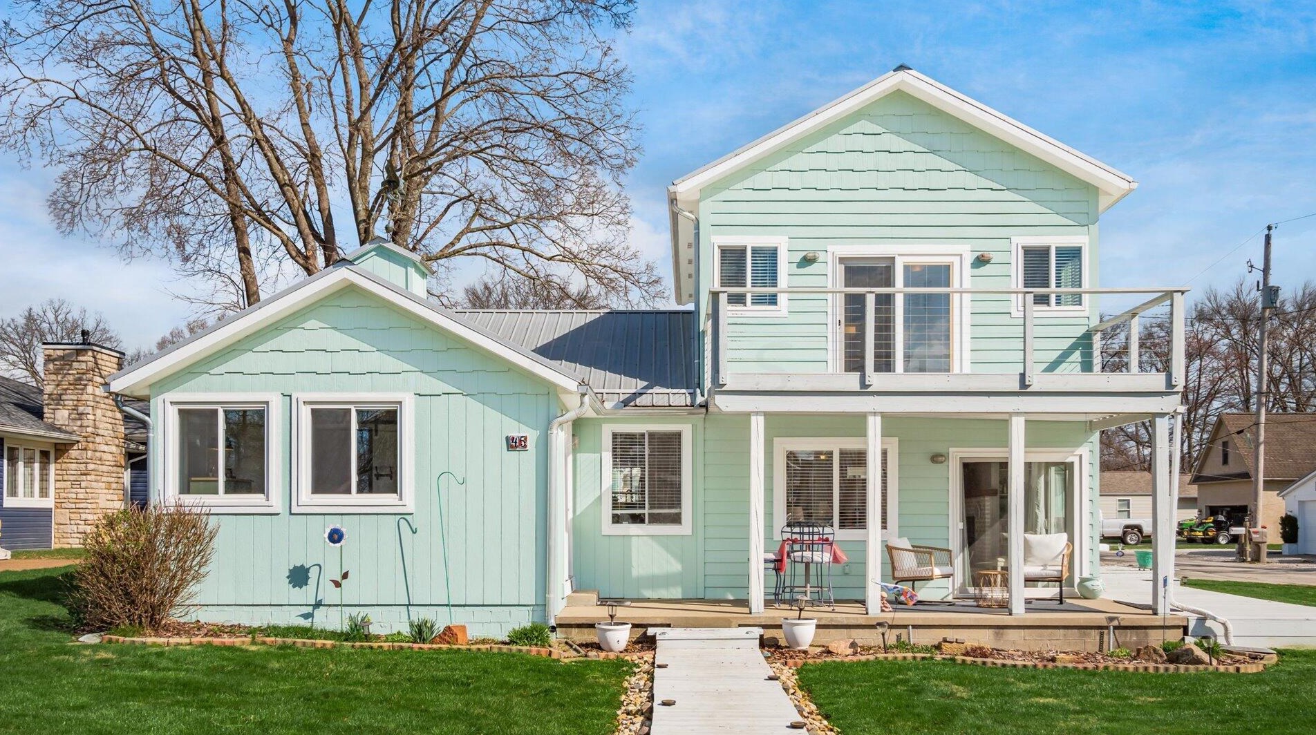 45 Lynn St, Hebron, OH 43025-9754