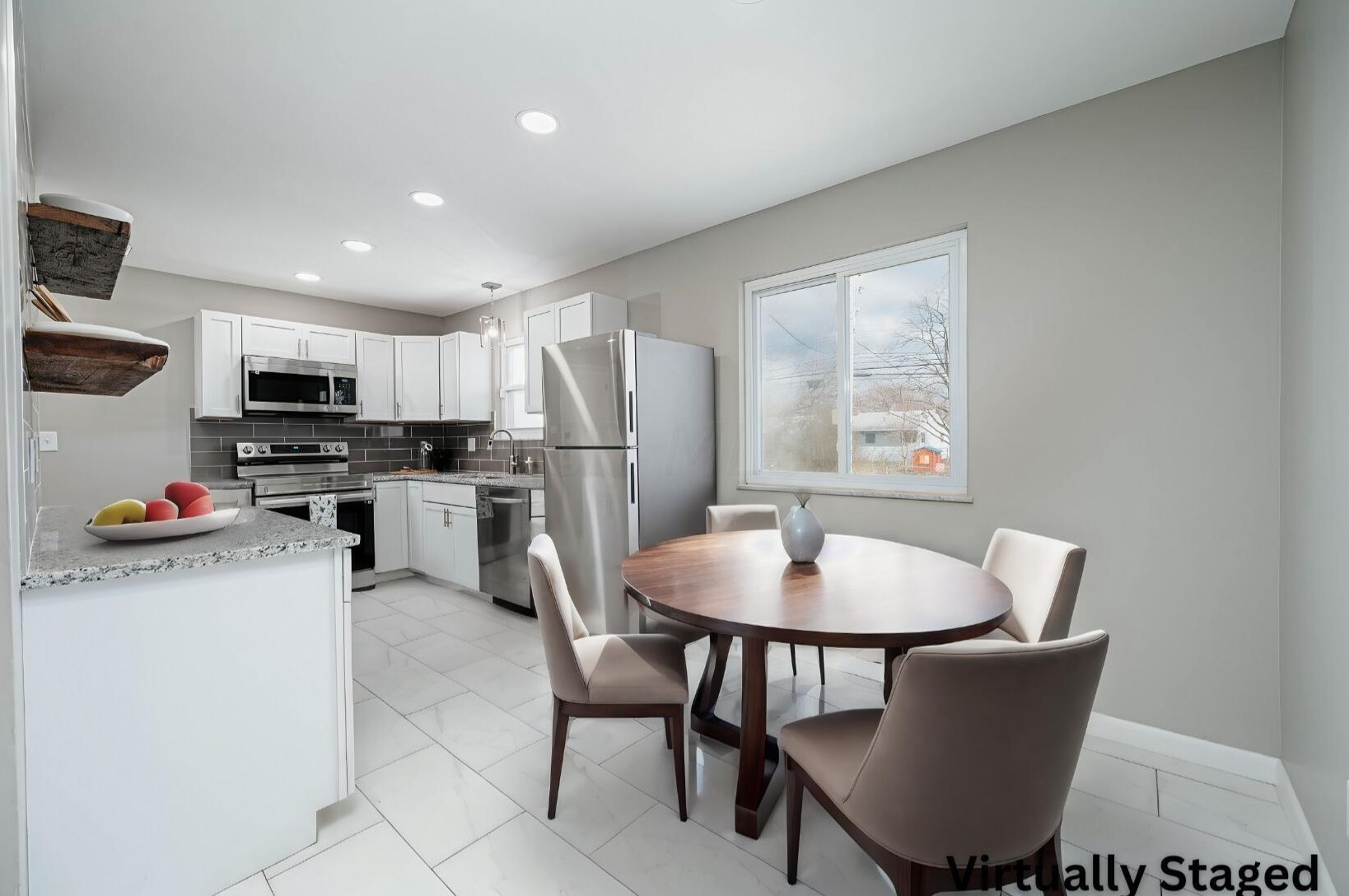 3222 Briggs Rd, Columbus OH 43204-1702 exterior