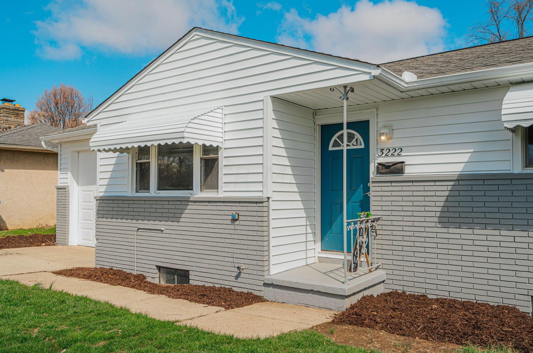 3222 Briggs Rd, Columbus OH 43204-1702 exterior