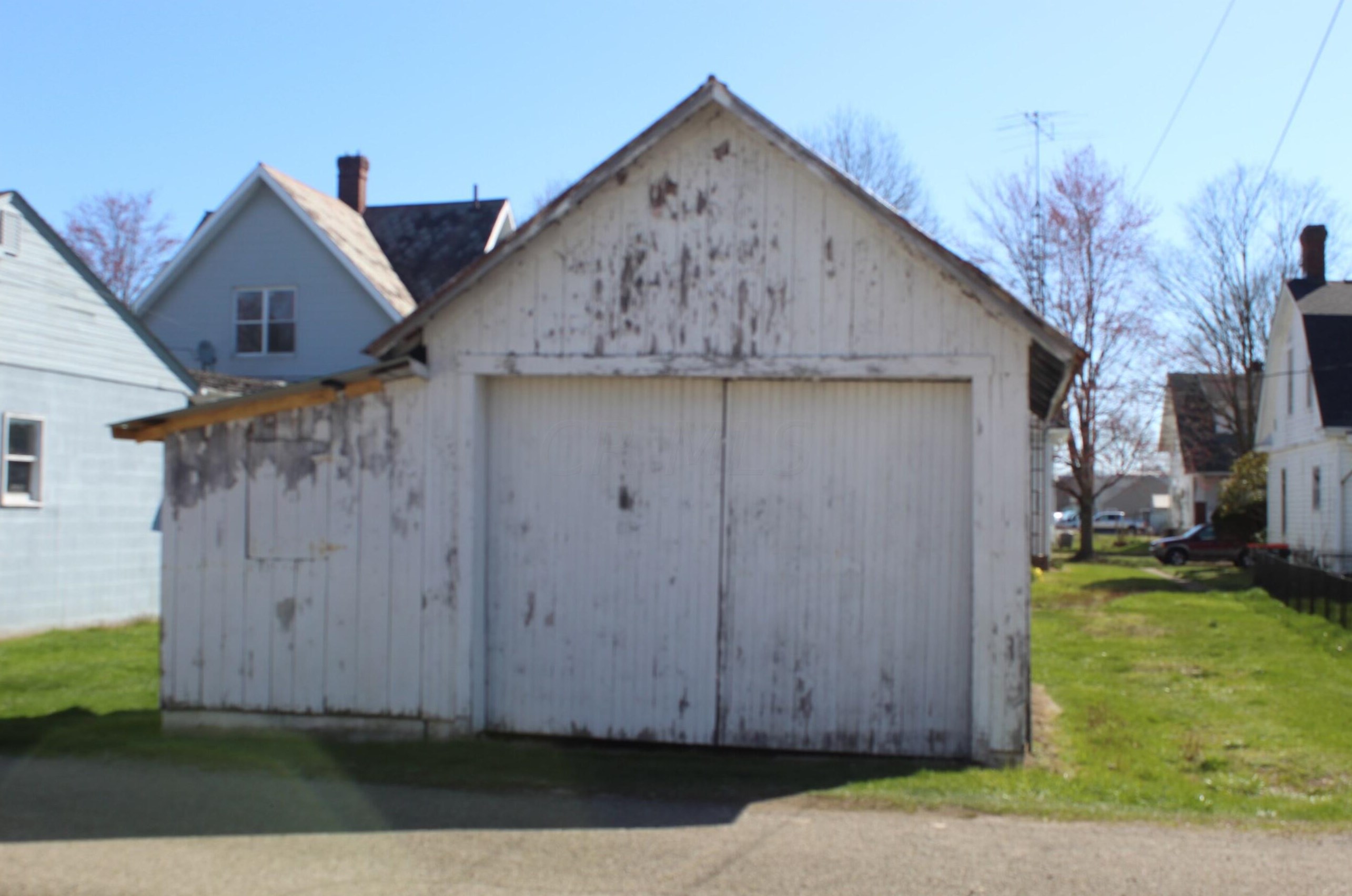 329 Fort St, Hide Away Hills, OH 43107